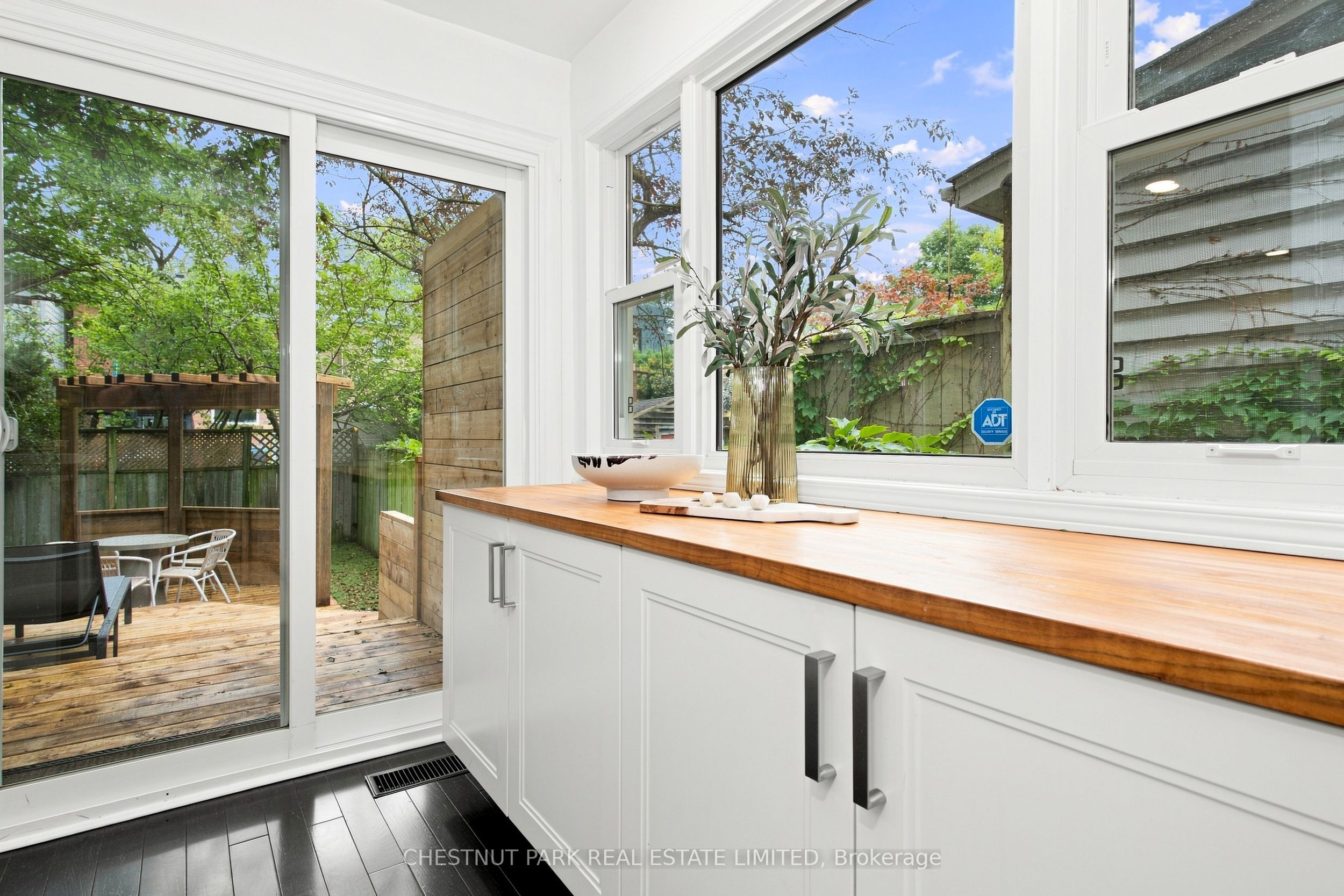 127 Durie Street Property Photo 9