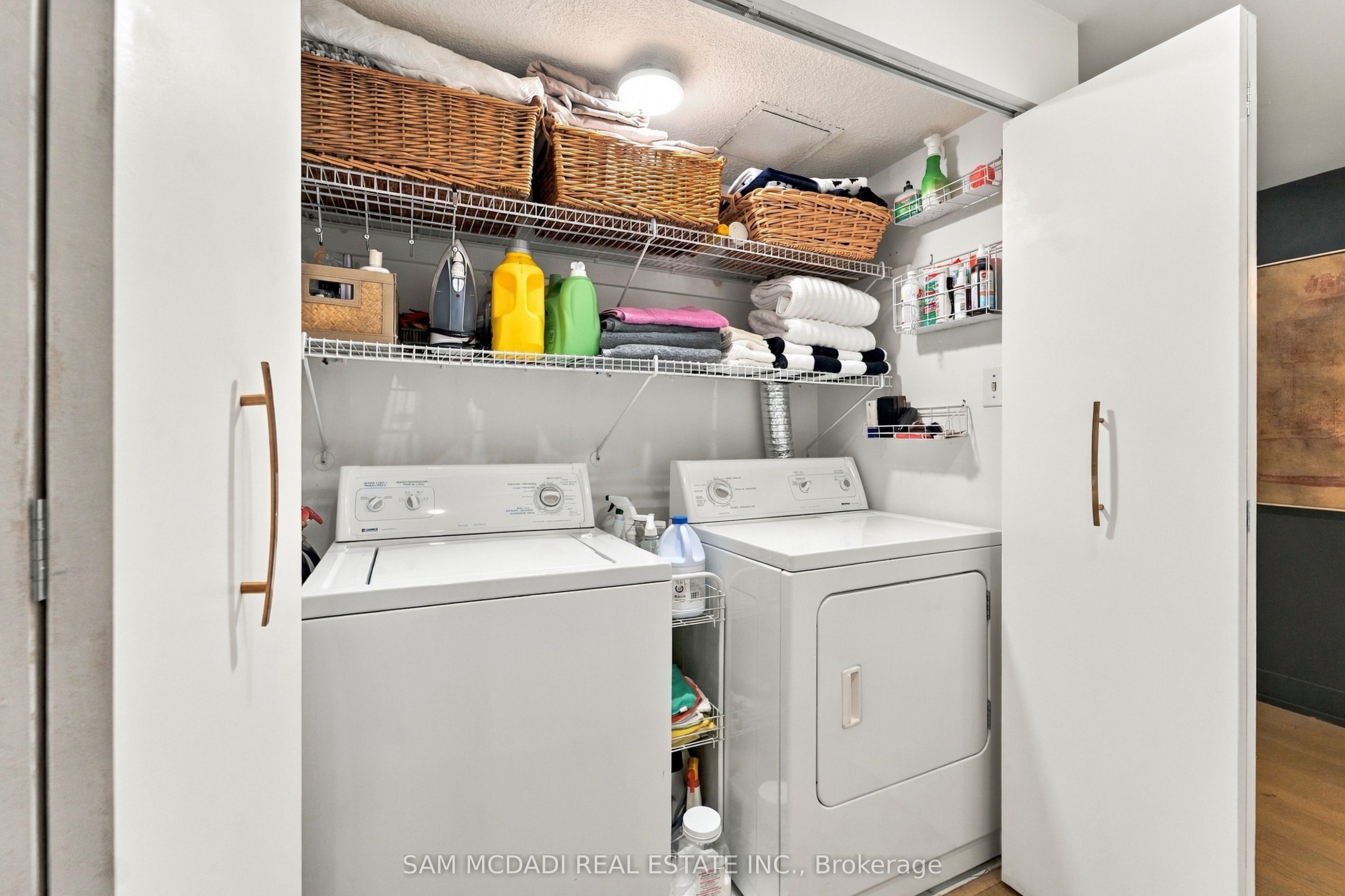 812 Burnhamthorpe Road 206 Property Photo 26