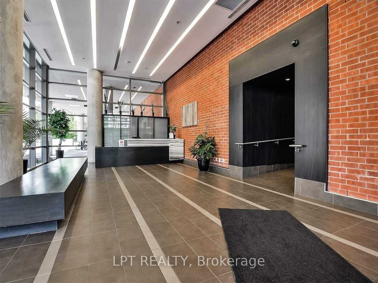 38 Joe Shuster Way 420 Property Photo 14
