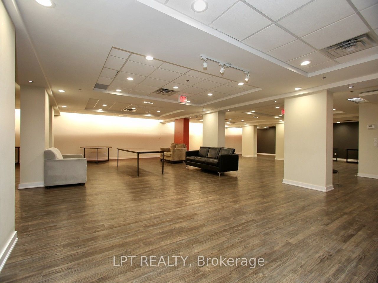 38 Joe Shuster Way 420 Property Photo 25