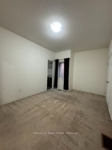 355 Royal West Drive W Property Photo 17