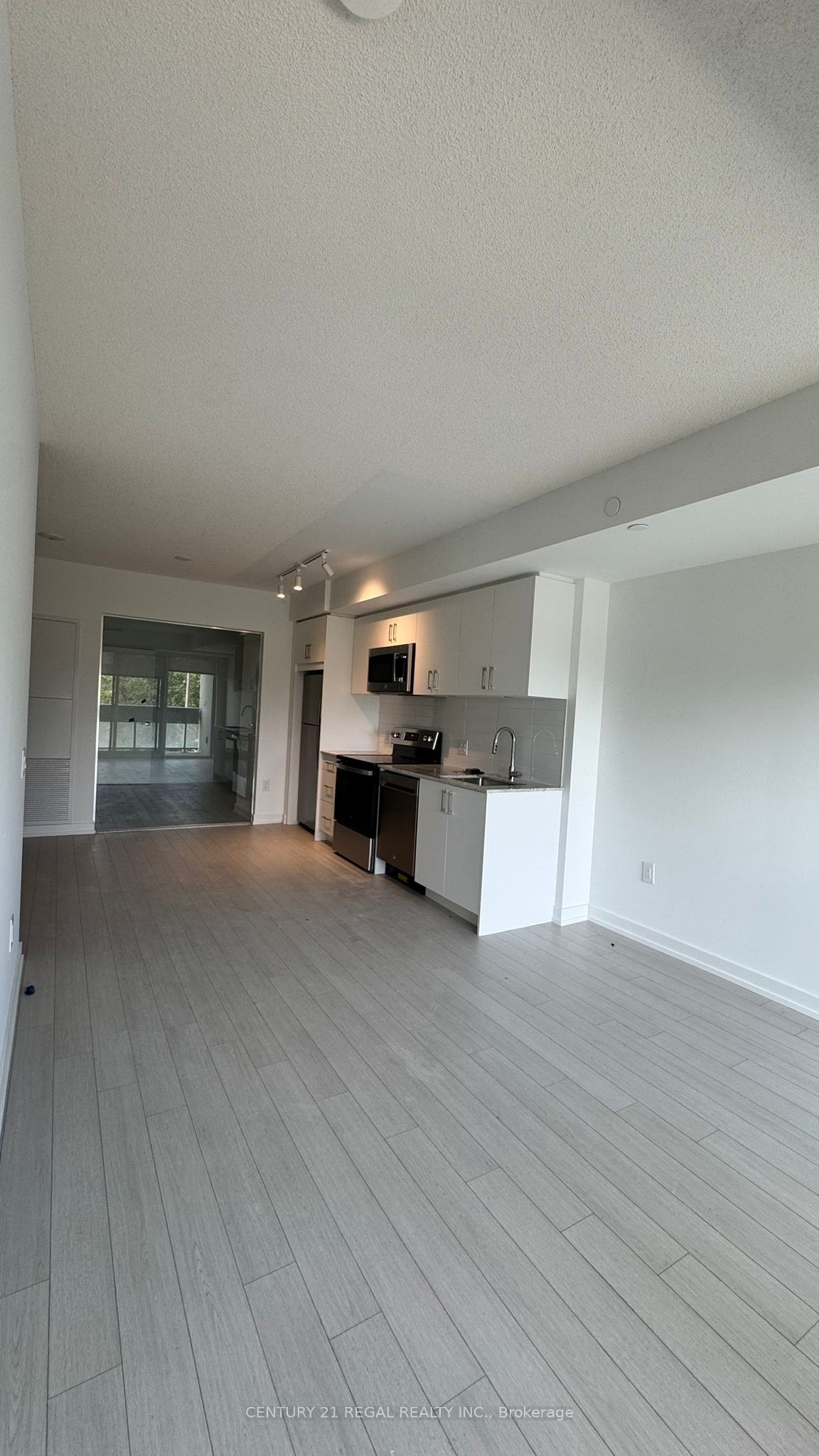 4010 Eglinton Avenue W 818 Property Photo 13