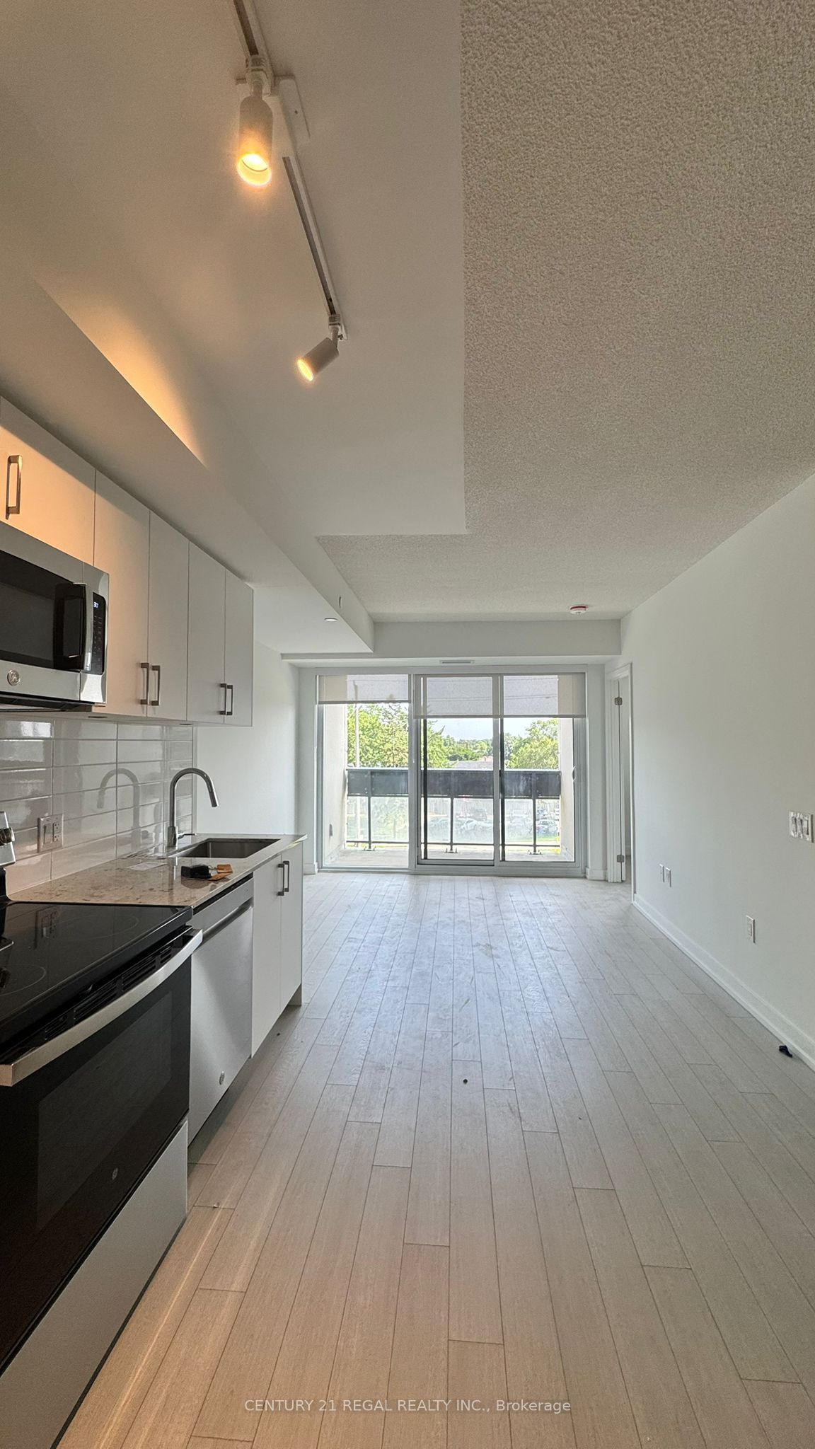 4010 Eglinton Avenue W 818 Property Photo 15