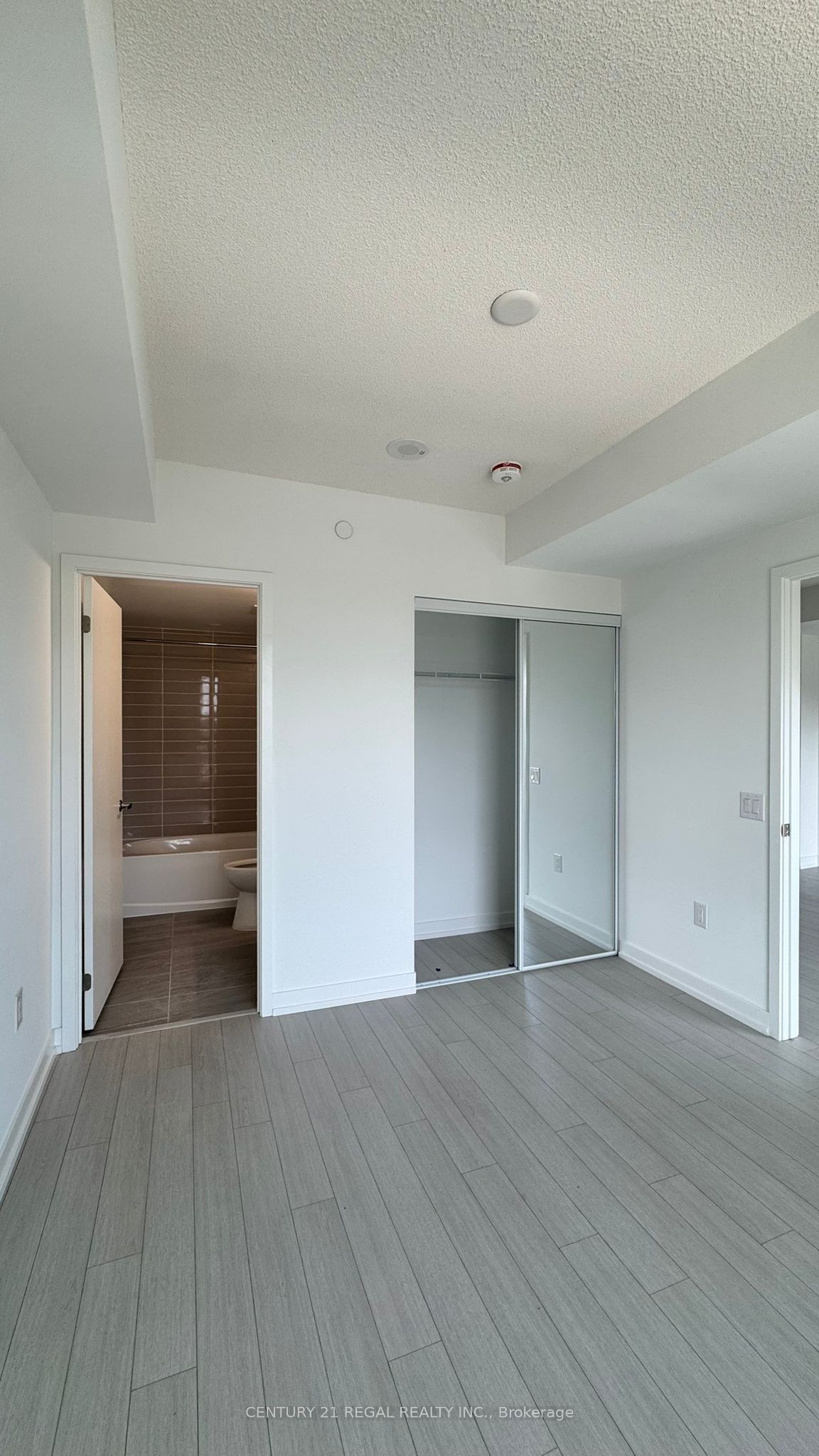 4010 Eglinton Avenue W 818 Property Photo 24