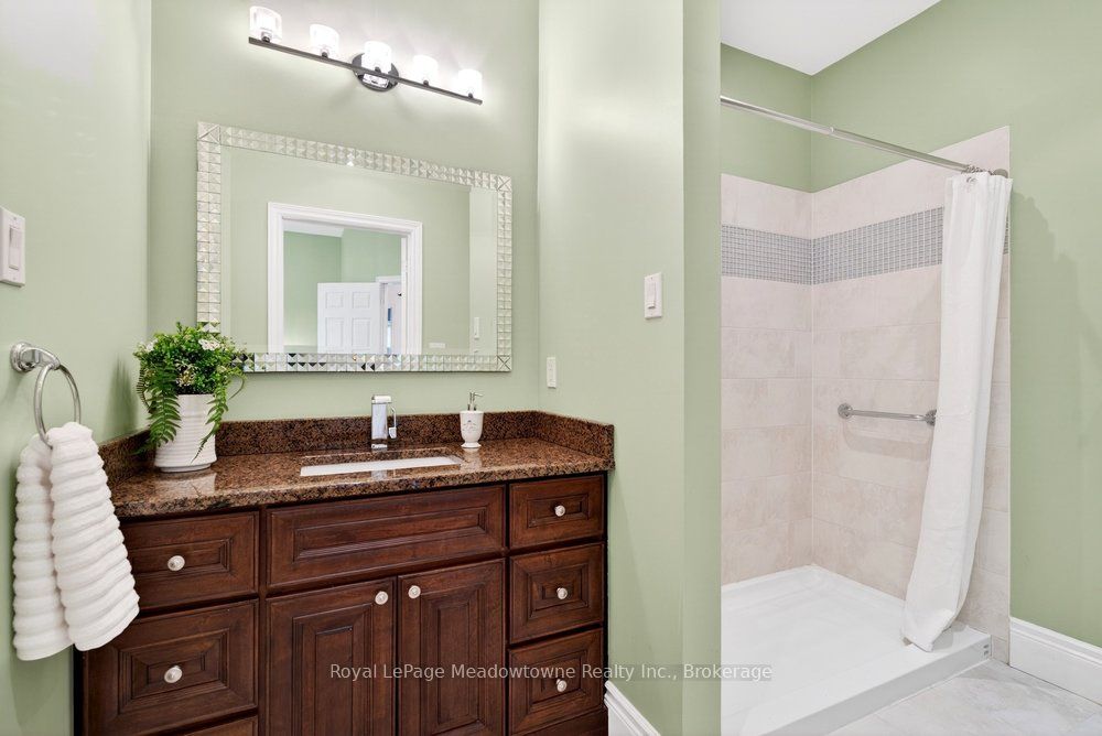 8550 Appleby Line Property Photo 30