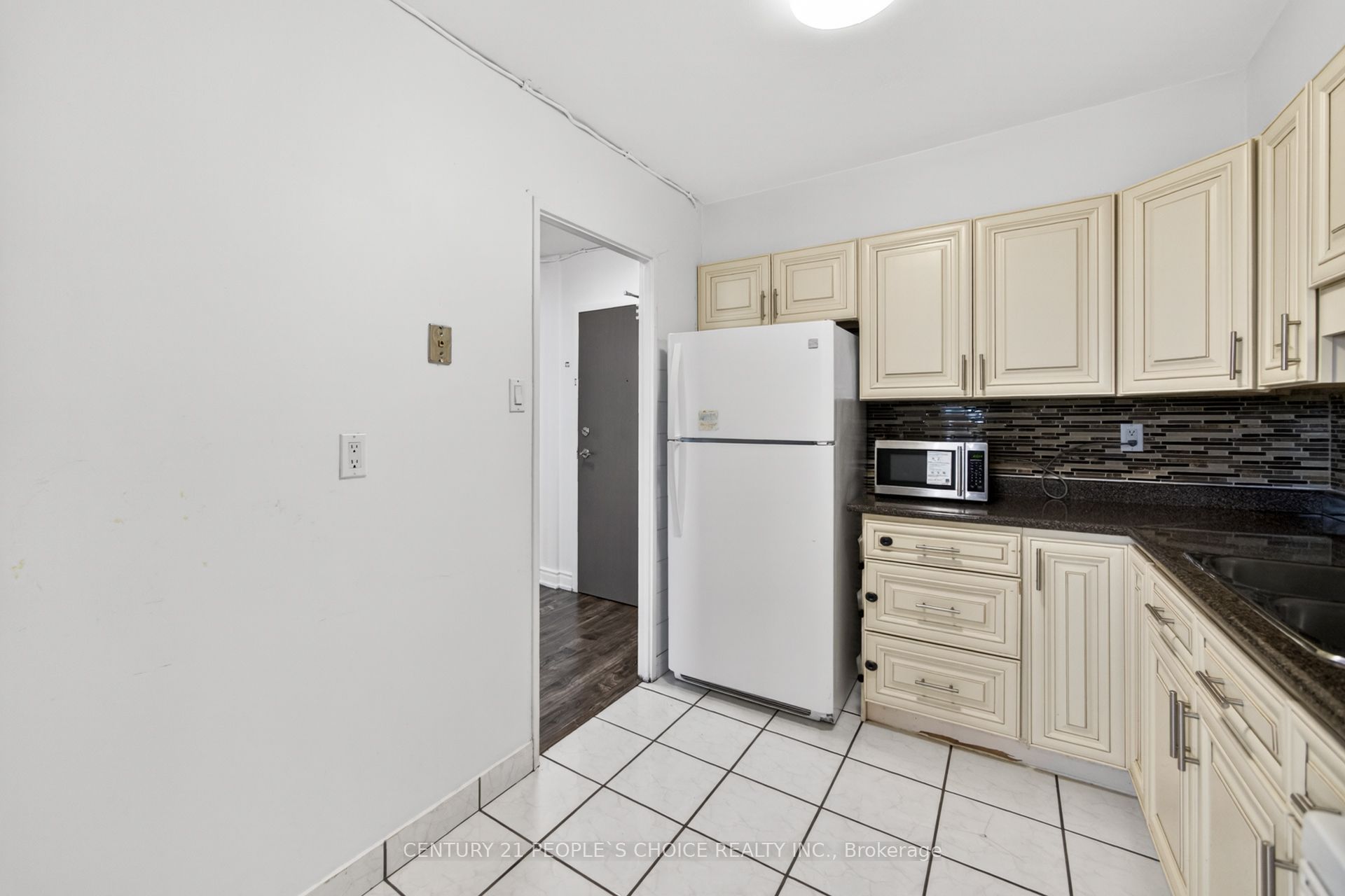 3390 Weston Road 902 Property Photo 15