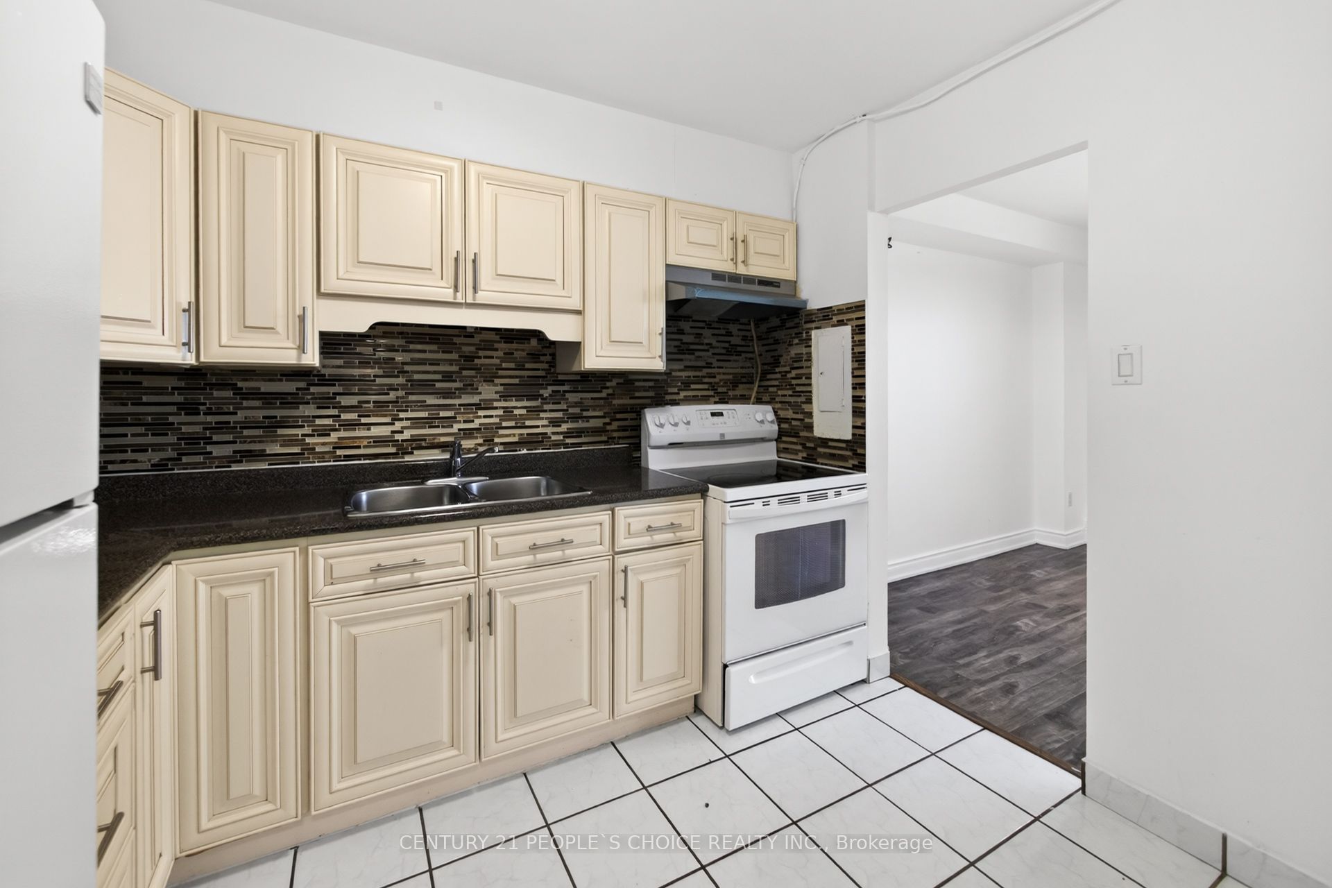 3390 Weston Road 902 Property Photo 16