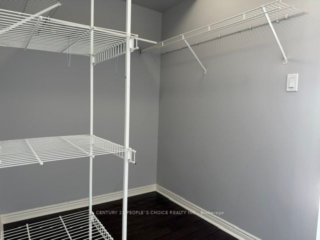 135 Hillcrest Avenue 1109 Property Photo 16