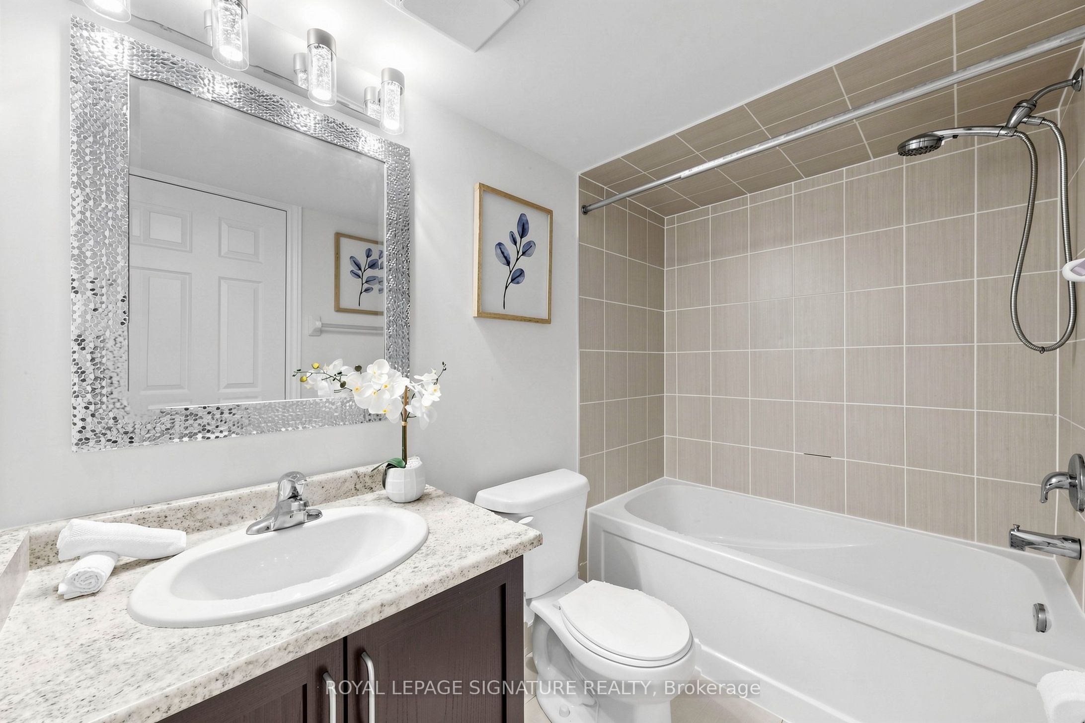 2441 Greenwich Drive 11 Property Photo 15
