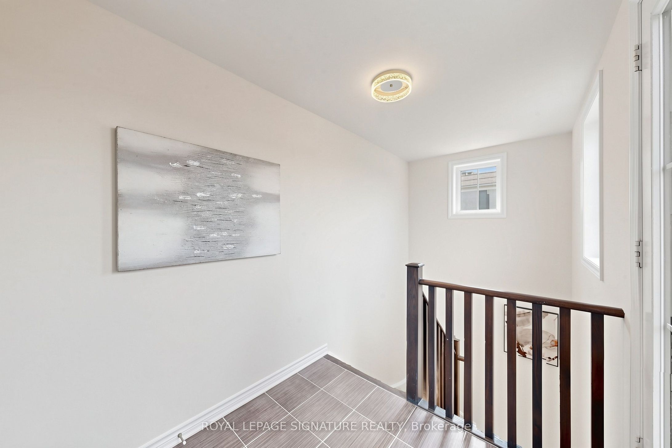 2441 Greenwich Drive 11 Property Photo 16