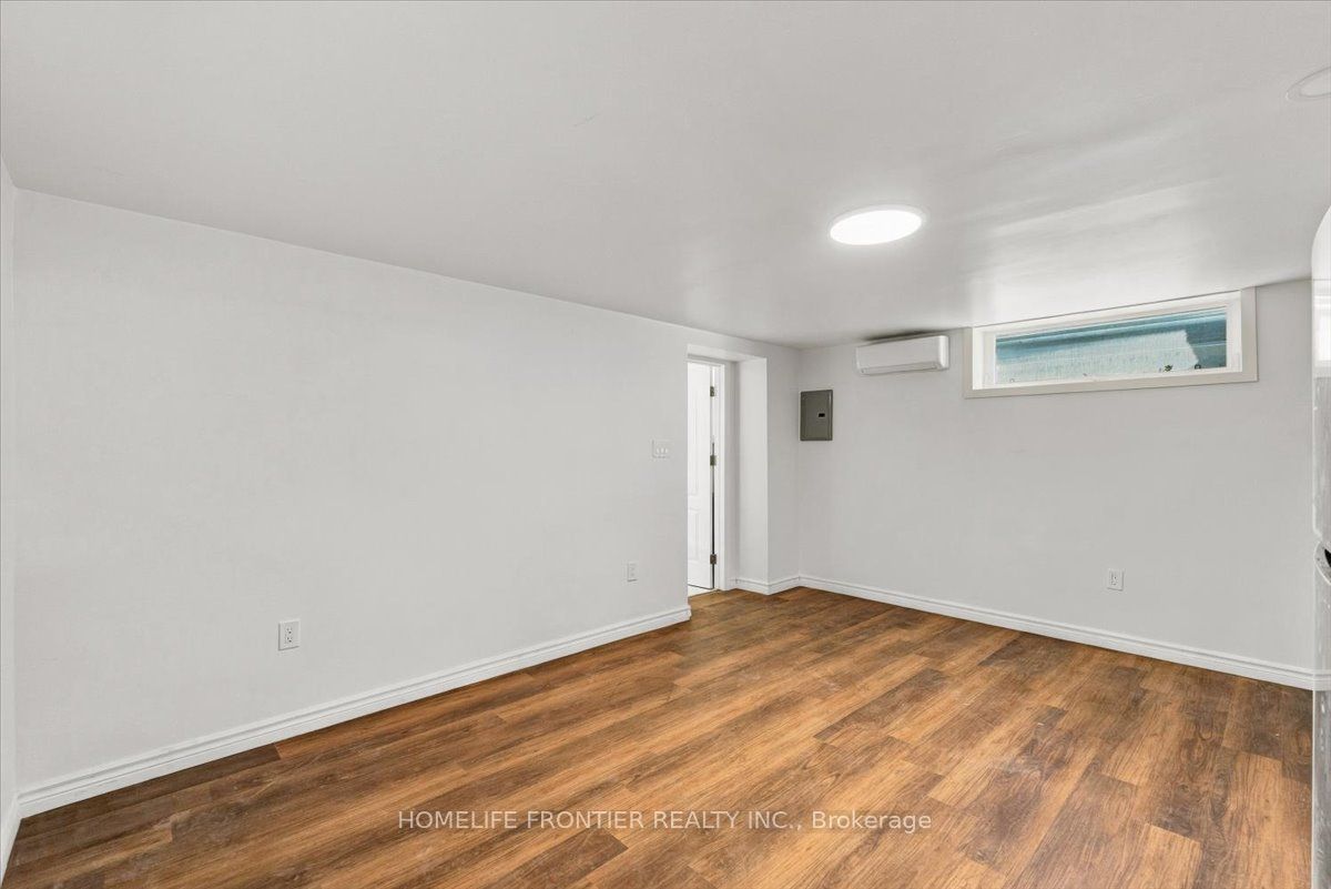 99 Regent Road 5 Property Photo 3