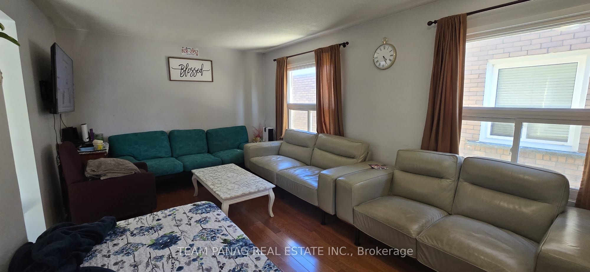 8 Provence Trail Property Photo 2