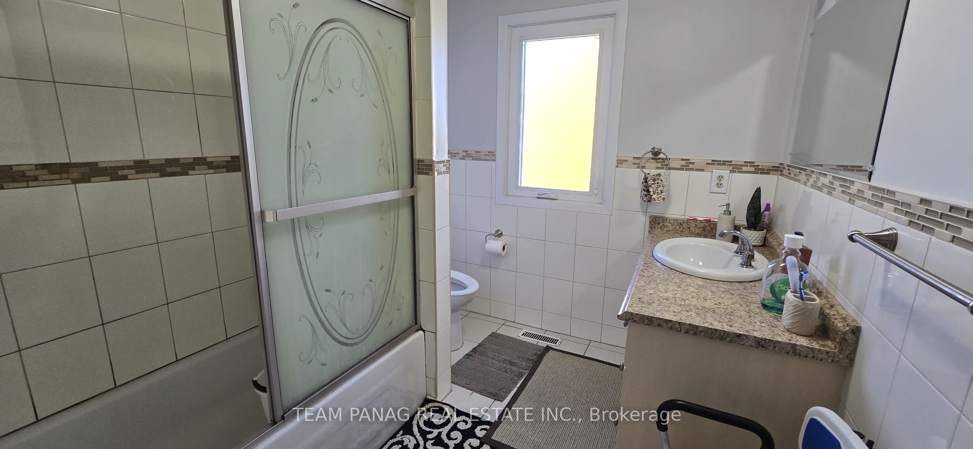 8 Provence Trail Property Photo 10