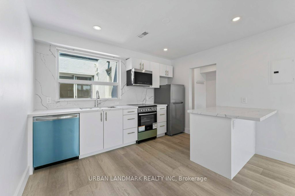 2300 Keele Street A Property Photo 6