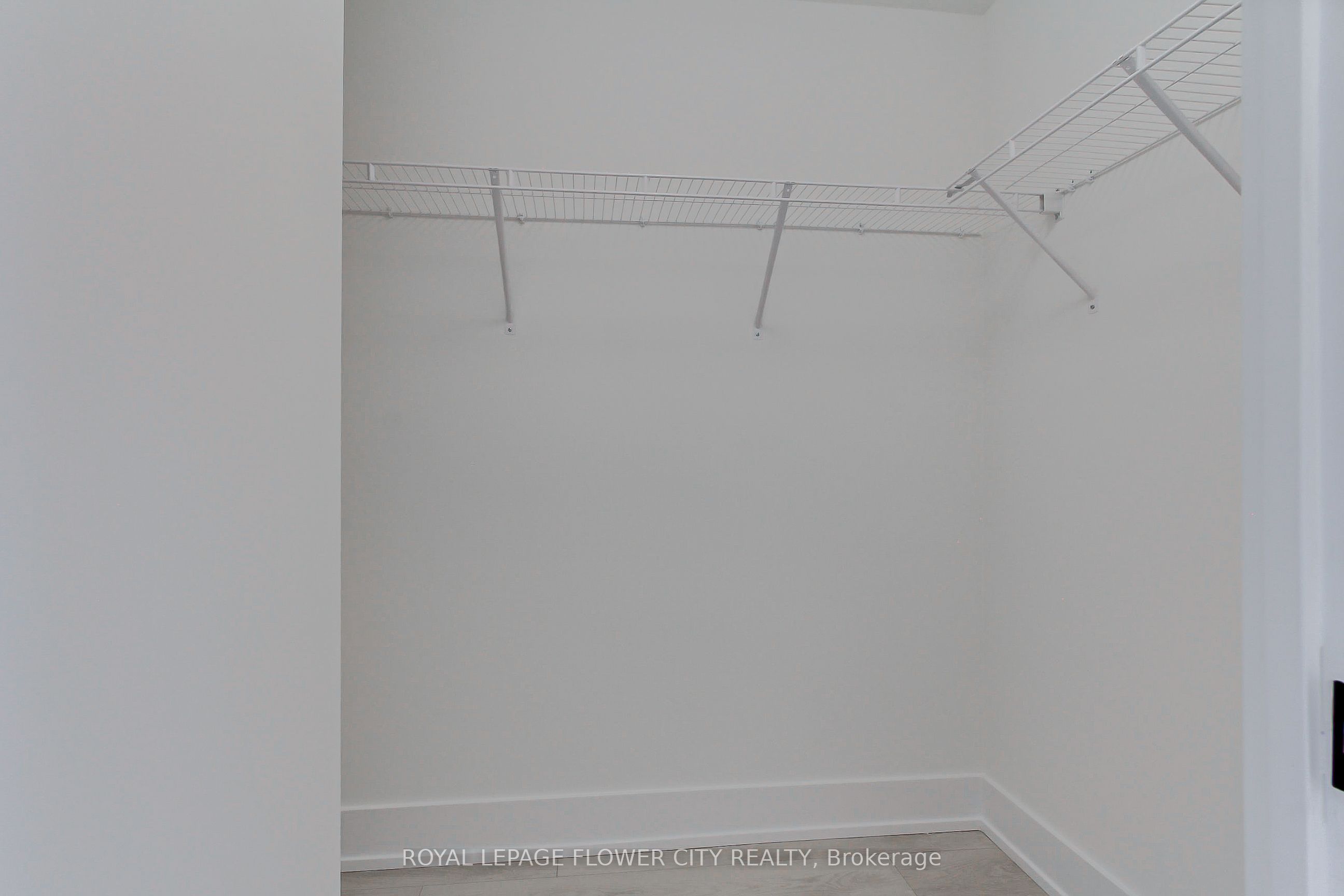 2450 Old Bronte Road 239 Property Photo 26
