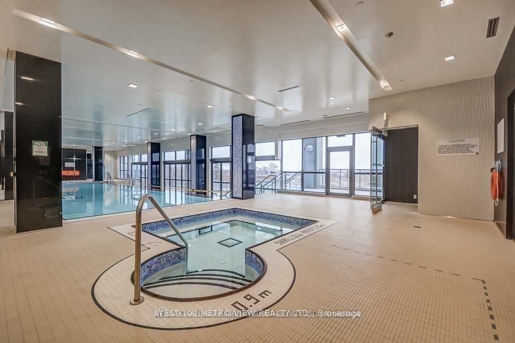 17 Zorra Street Ph2405 Property Photo 12