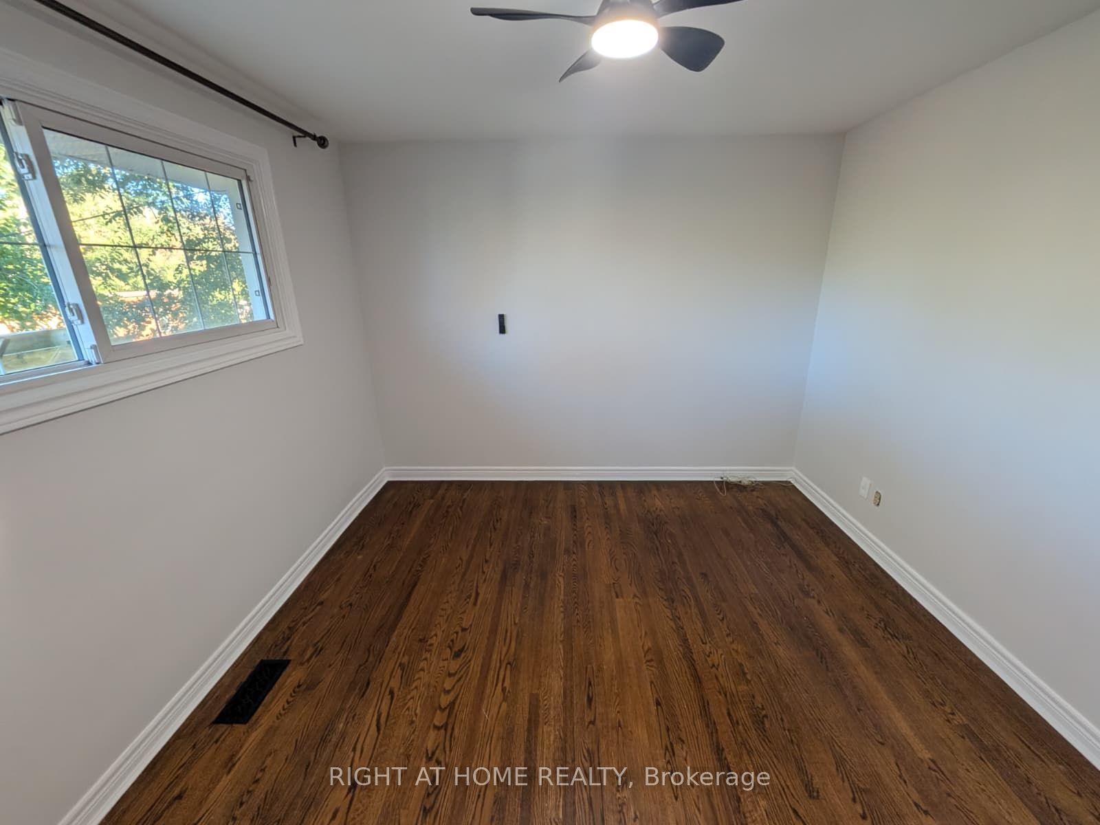 273 Kenwood Avenue Property Photo 13