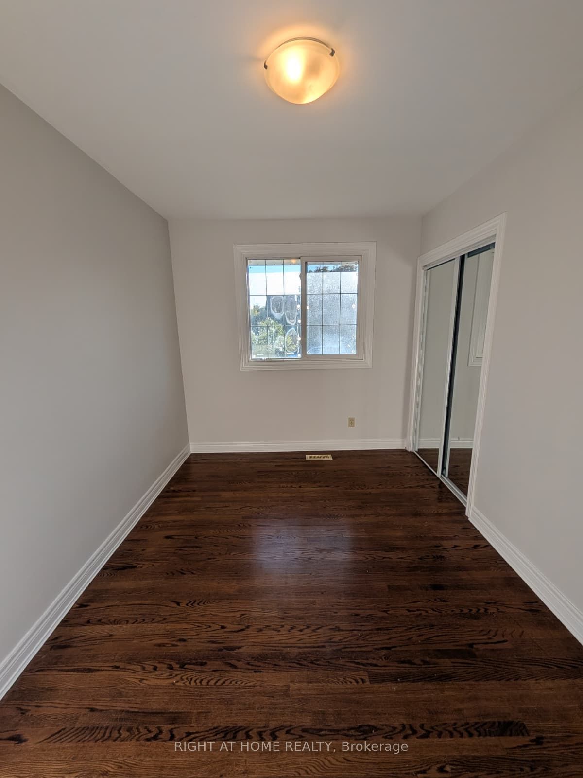 273 Kenwood Avenue Property Photo 14