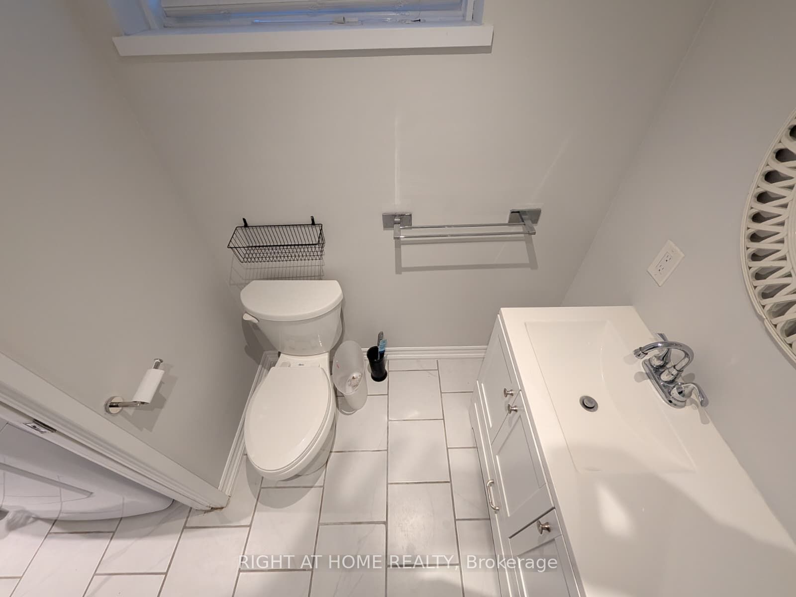 273 Kenwood Avenue Property Photo 31