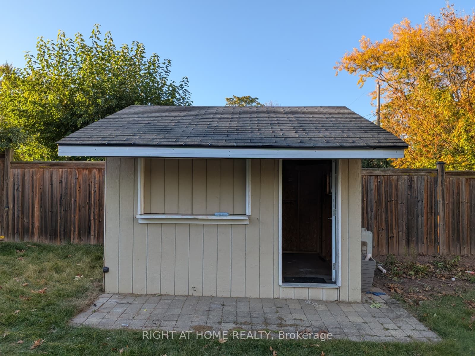273 Kenwood Avenue Property Photo 33