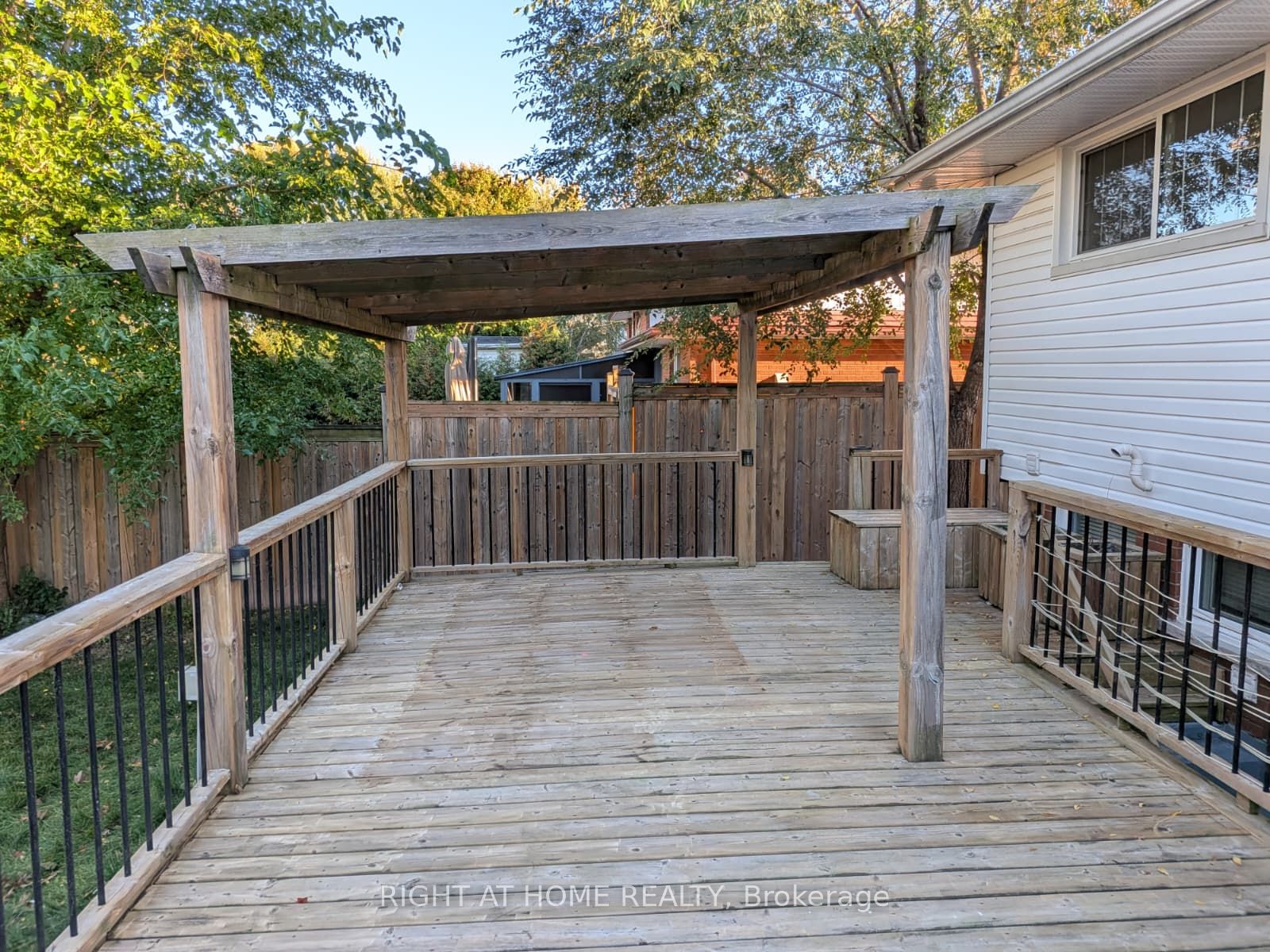 273 Kenwood Avenue Property Photo 34