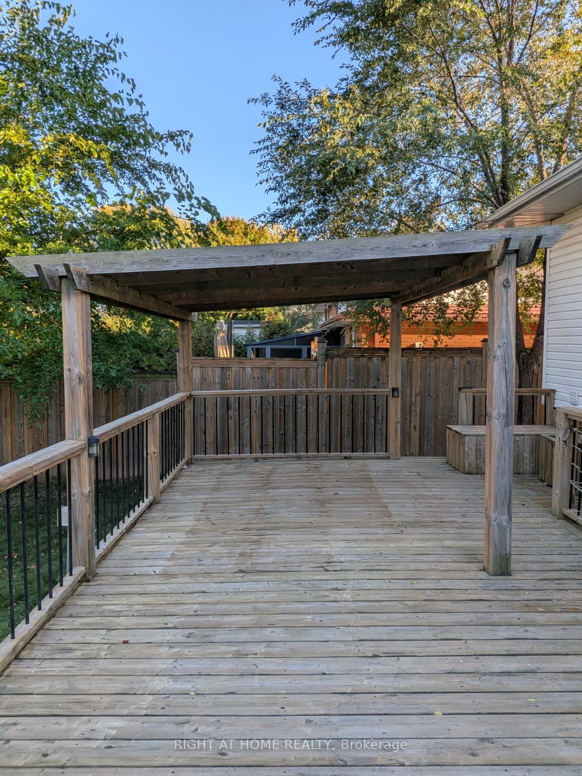 273 Kenwood Avenue Property Photo 35