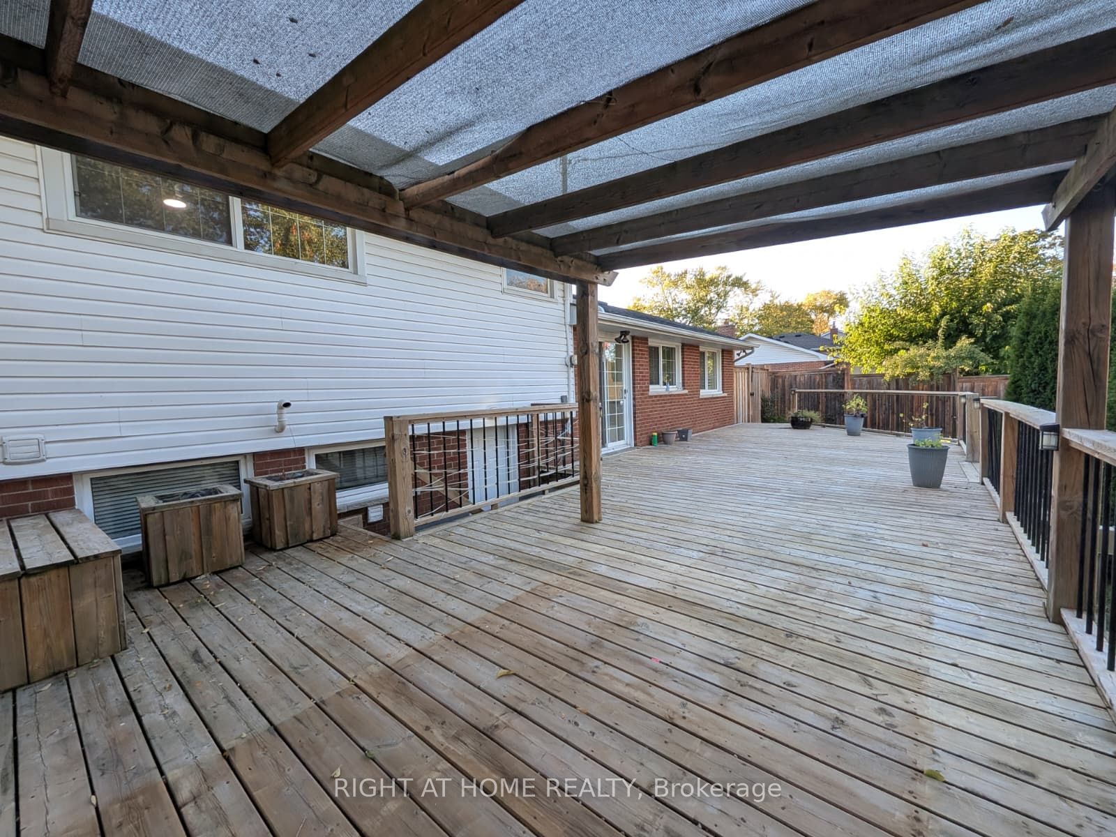 273 Kenwood Avenue Property Photo 38