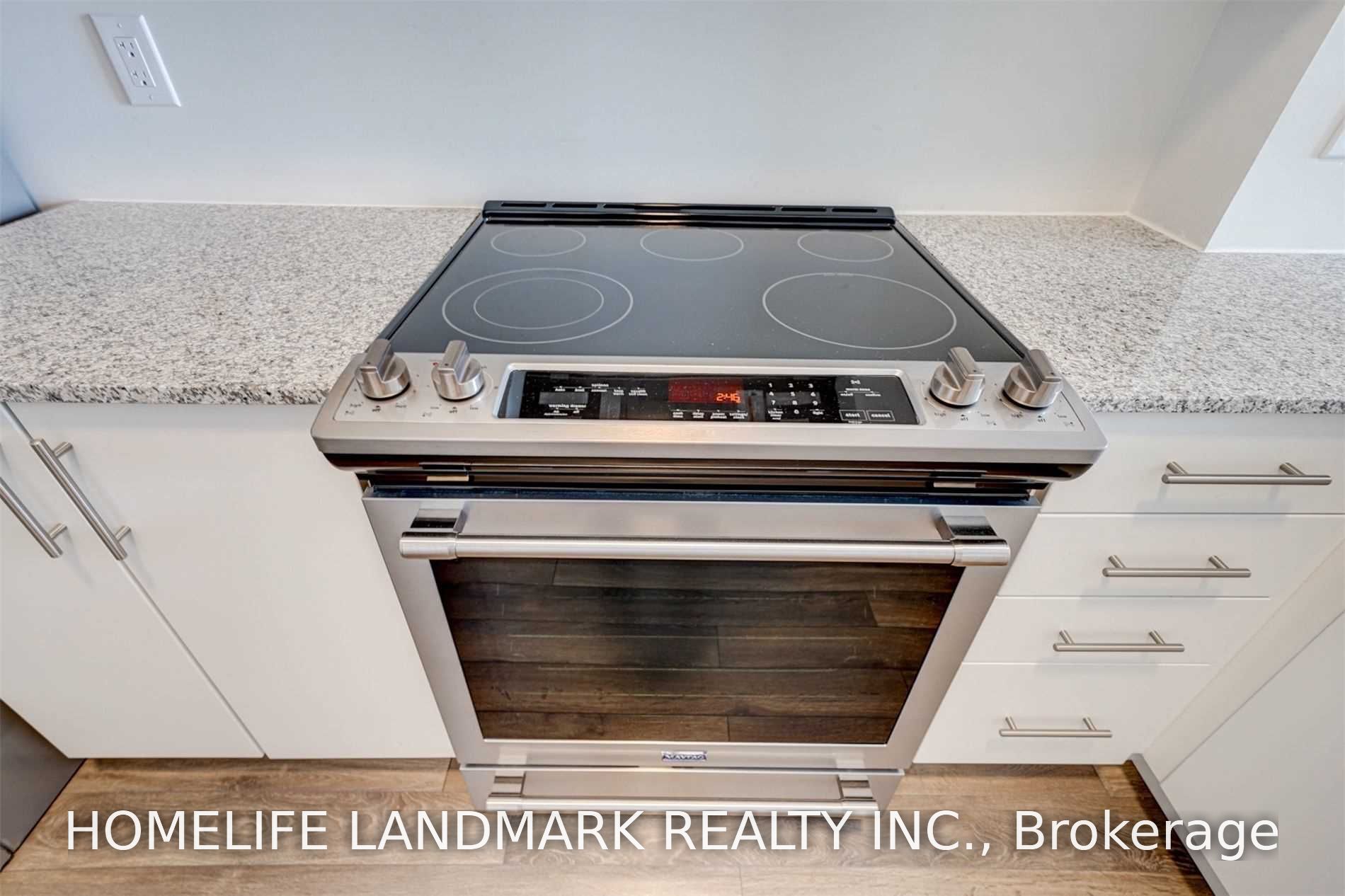 511 150 Oak Park Boulevard Property Photo 14