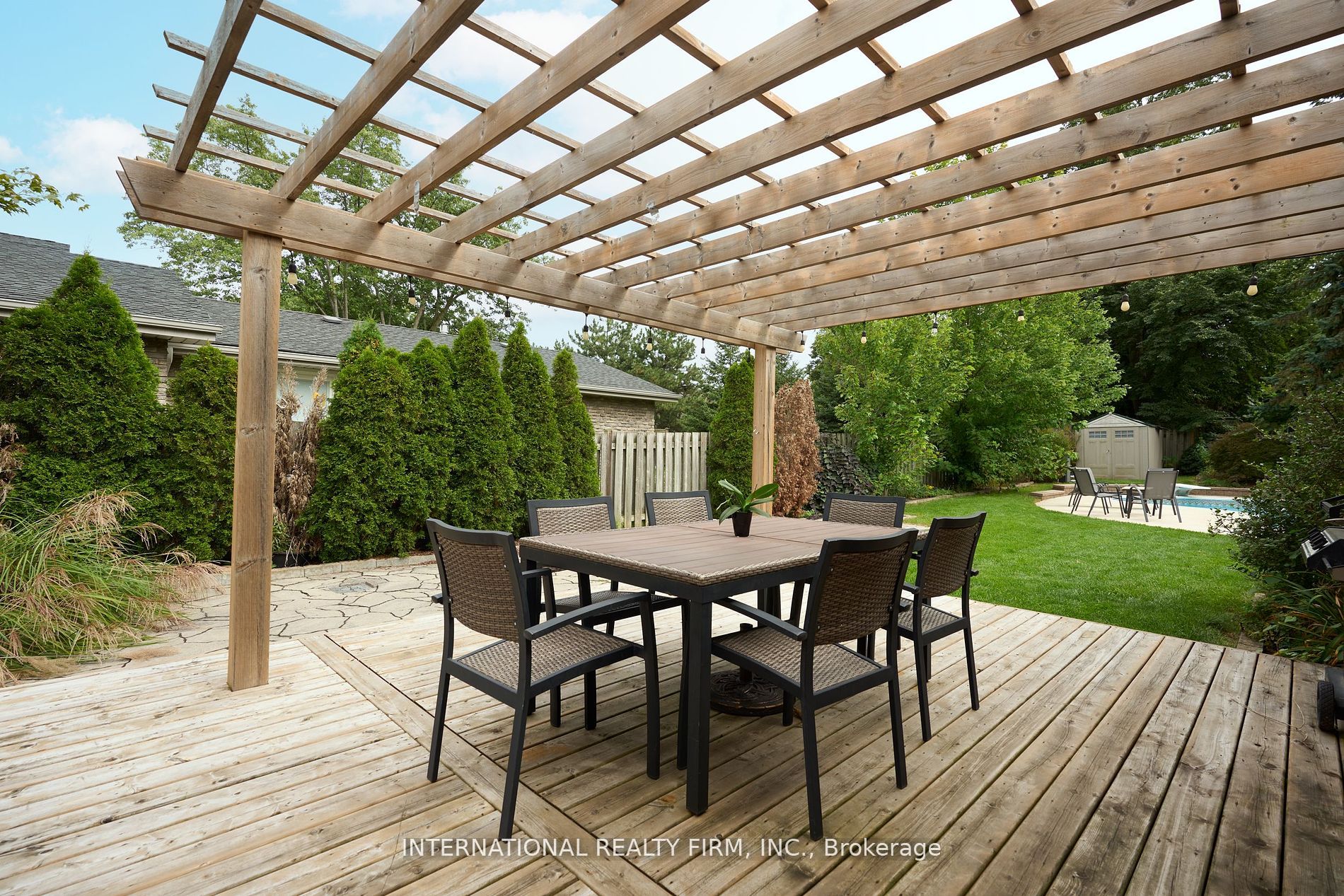 2292 Devon Road Property Photo 12