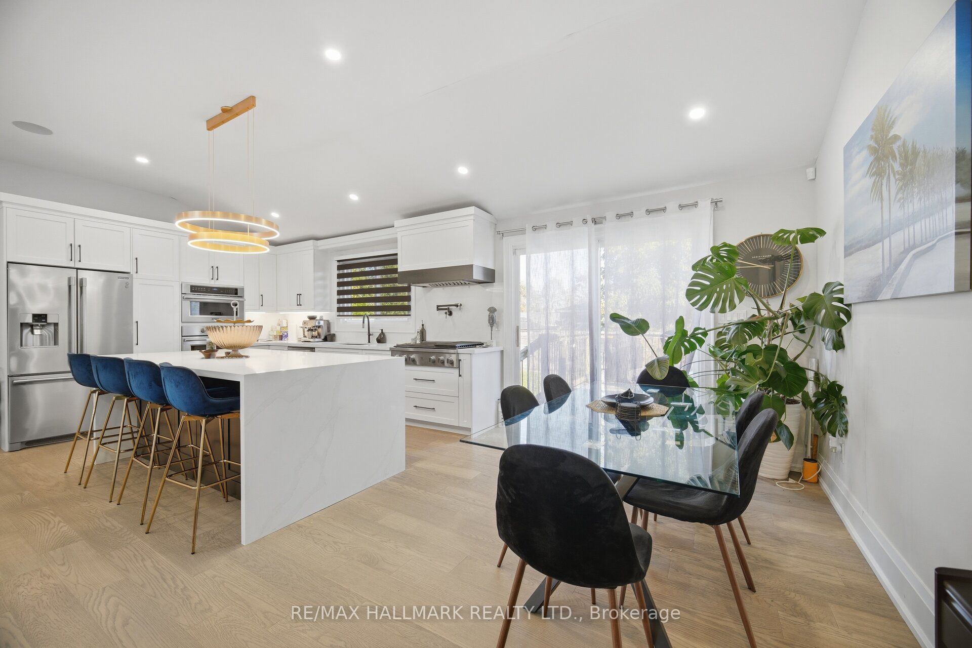 407 Bronte Road Property Photo 10