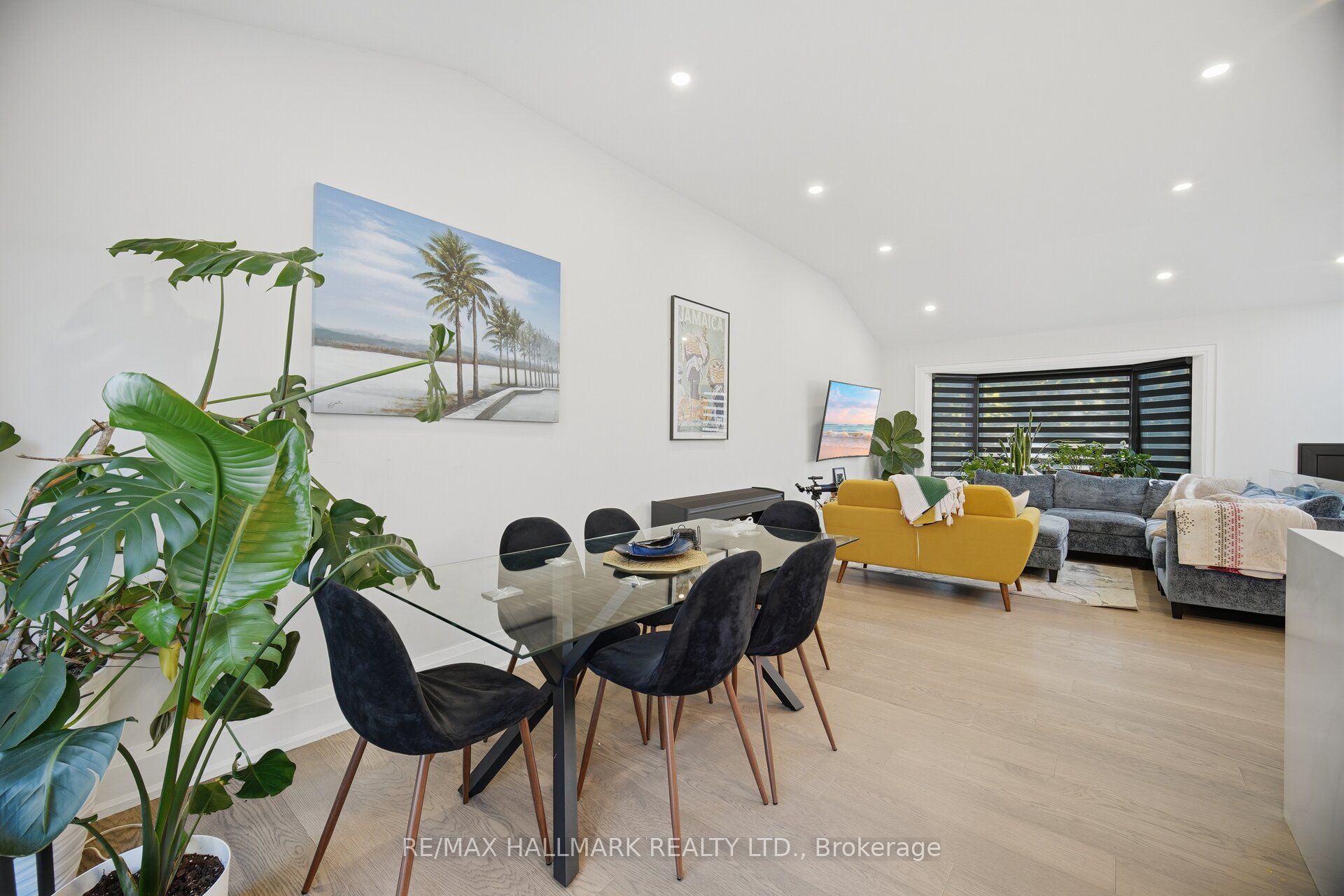 407 Bronte Road Property Photo 14