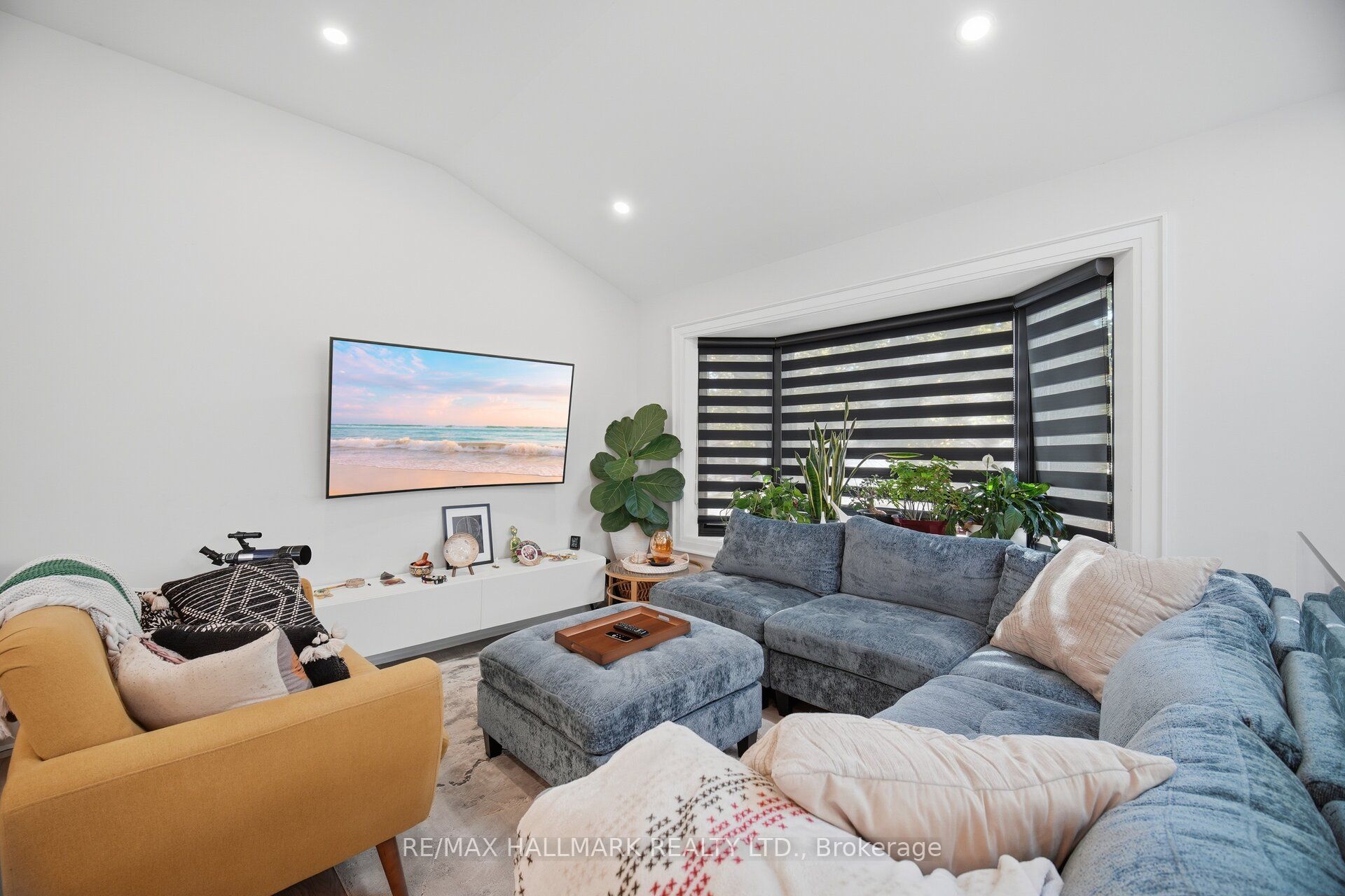 407 Bronte Road Property Photo 17