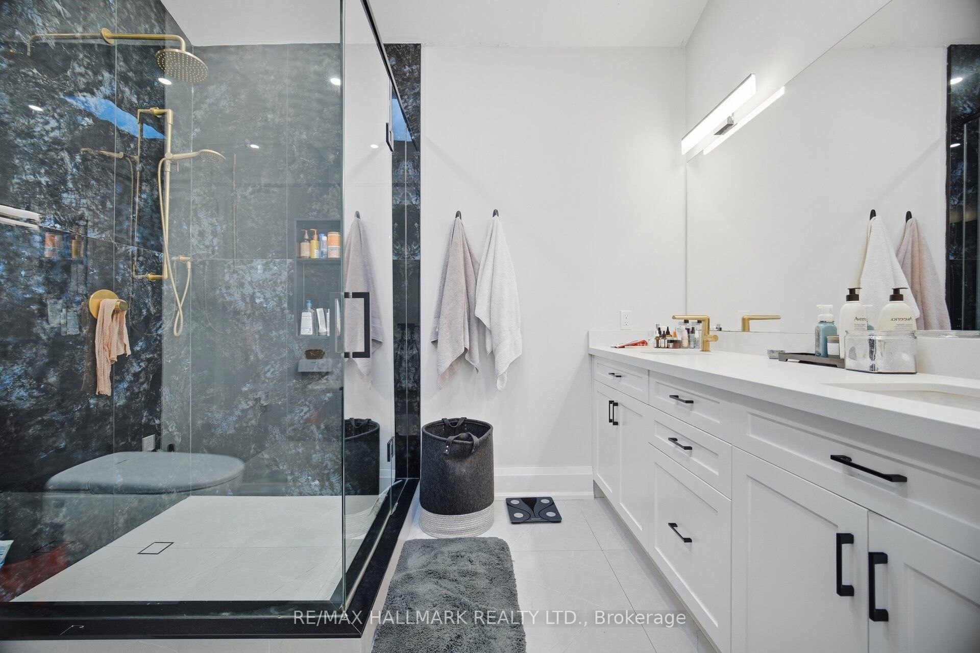 407 Bronte Road Property Photo 22
