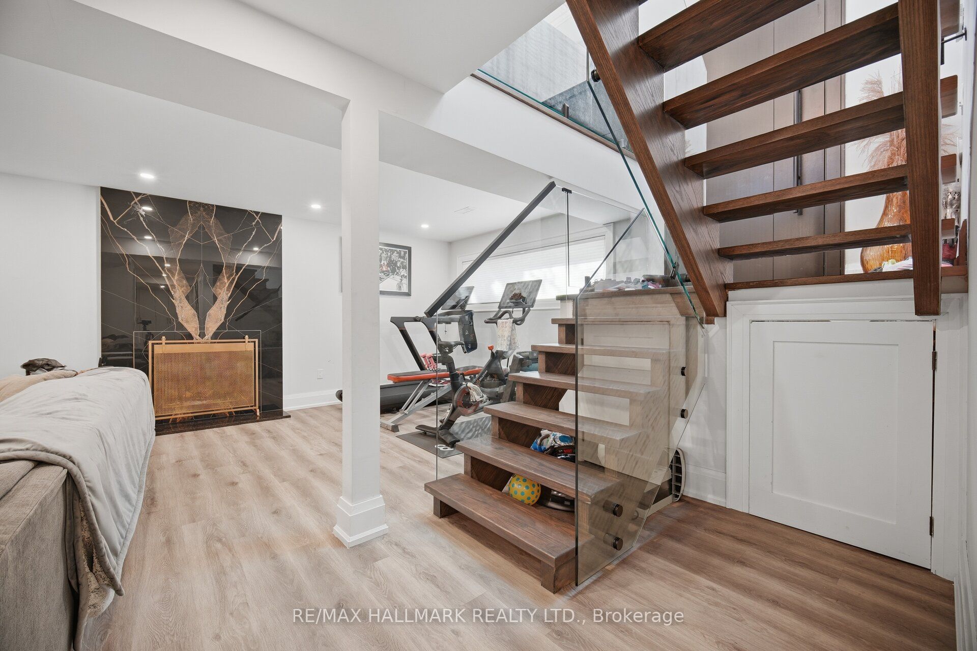 407 Bronte Road Property Photo 27