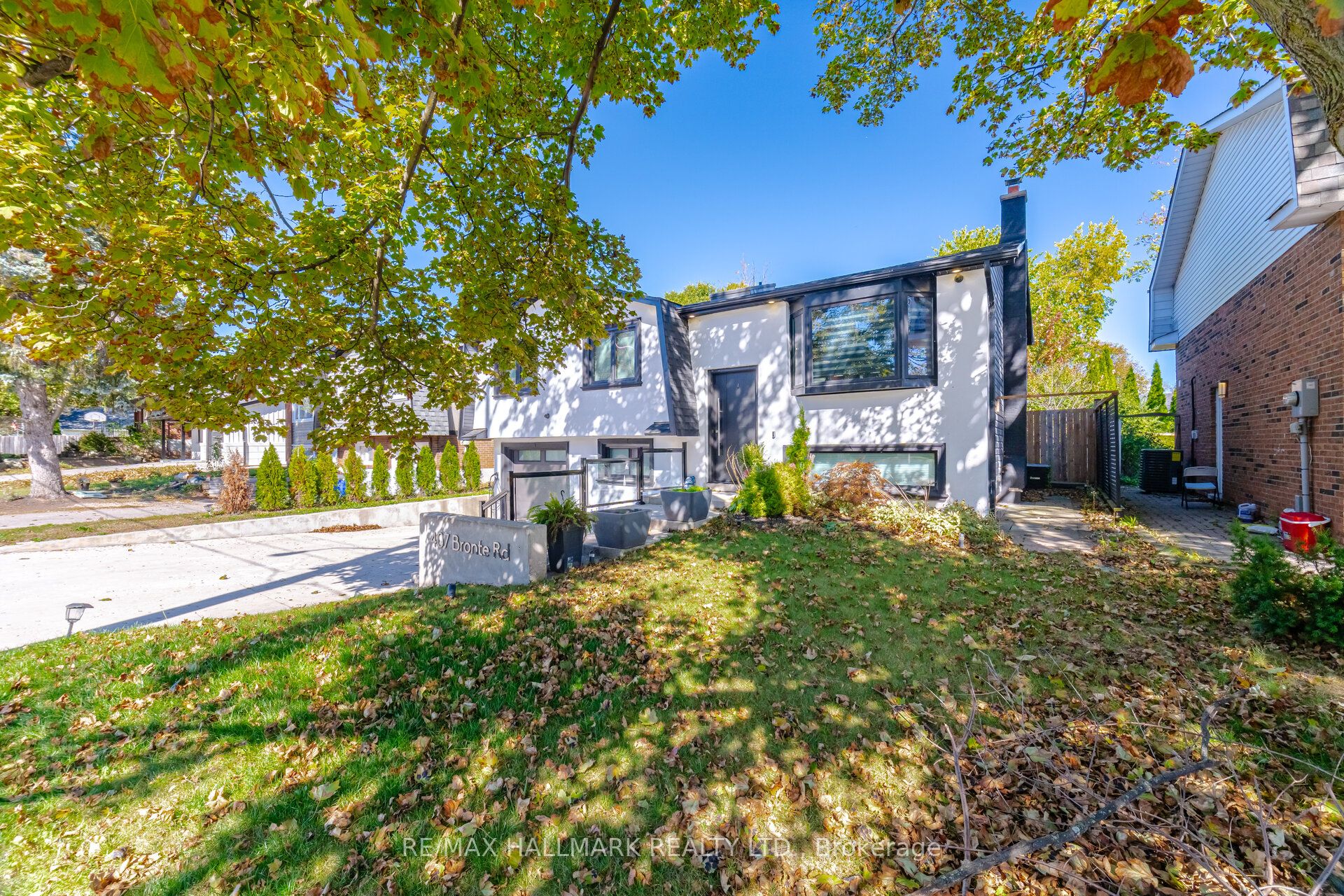 407 Bronte Road Property Photo 32