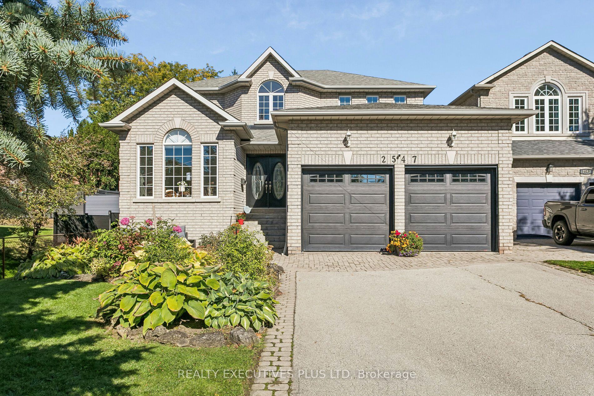 2547 Morrison Avenue Property Photo 1