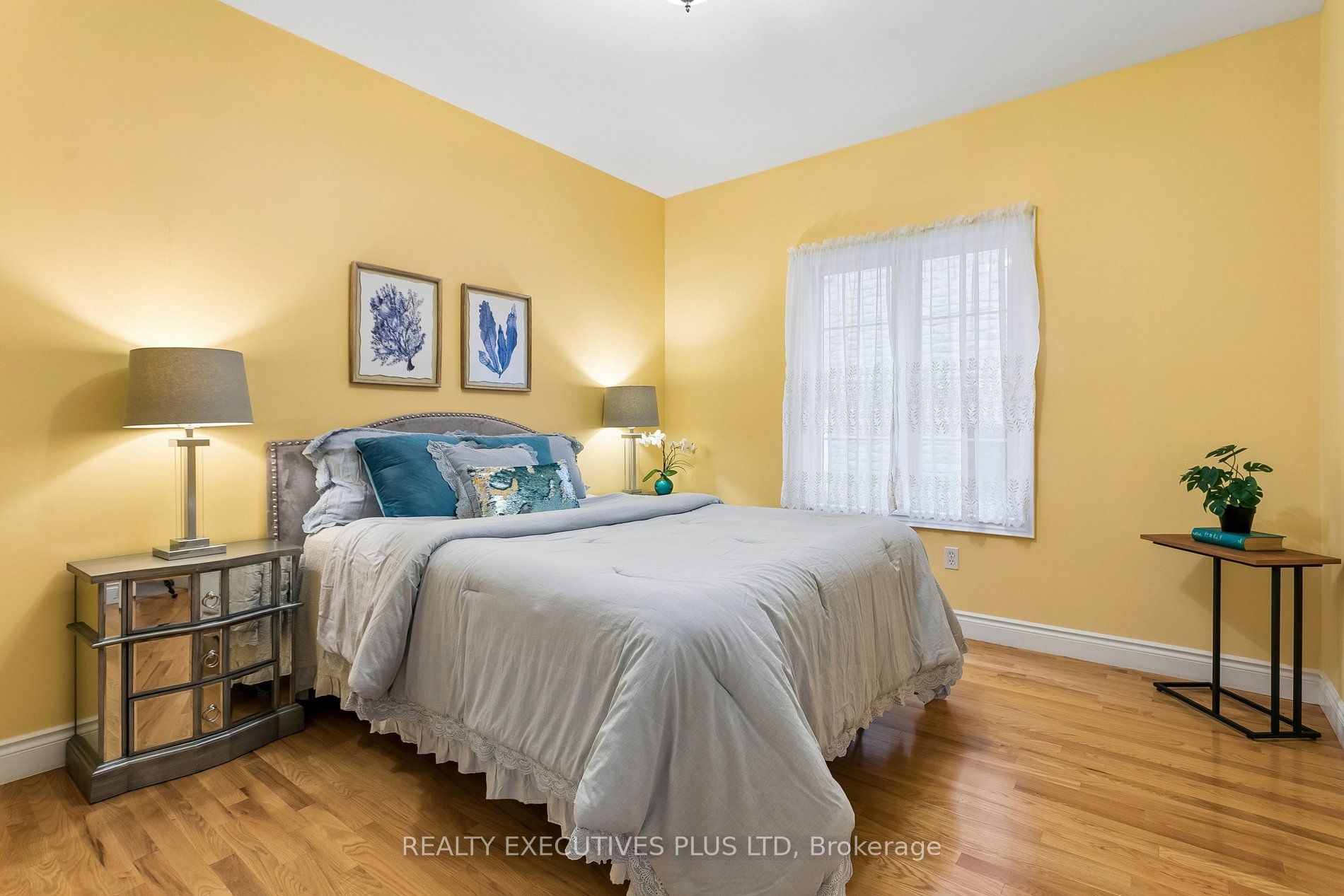 2547 Morrison Avenue Property Photo 17