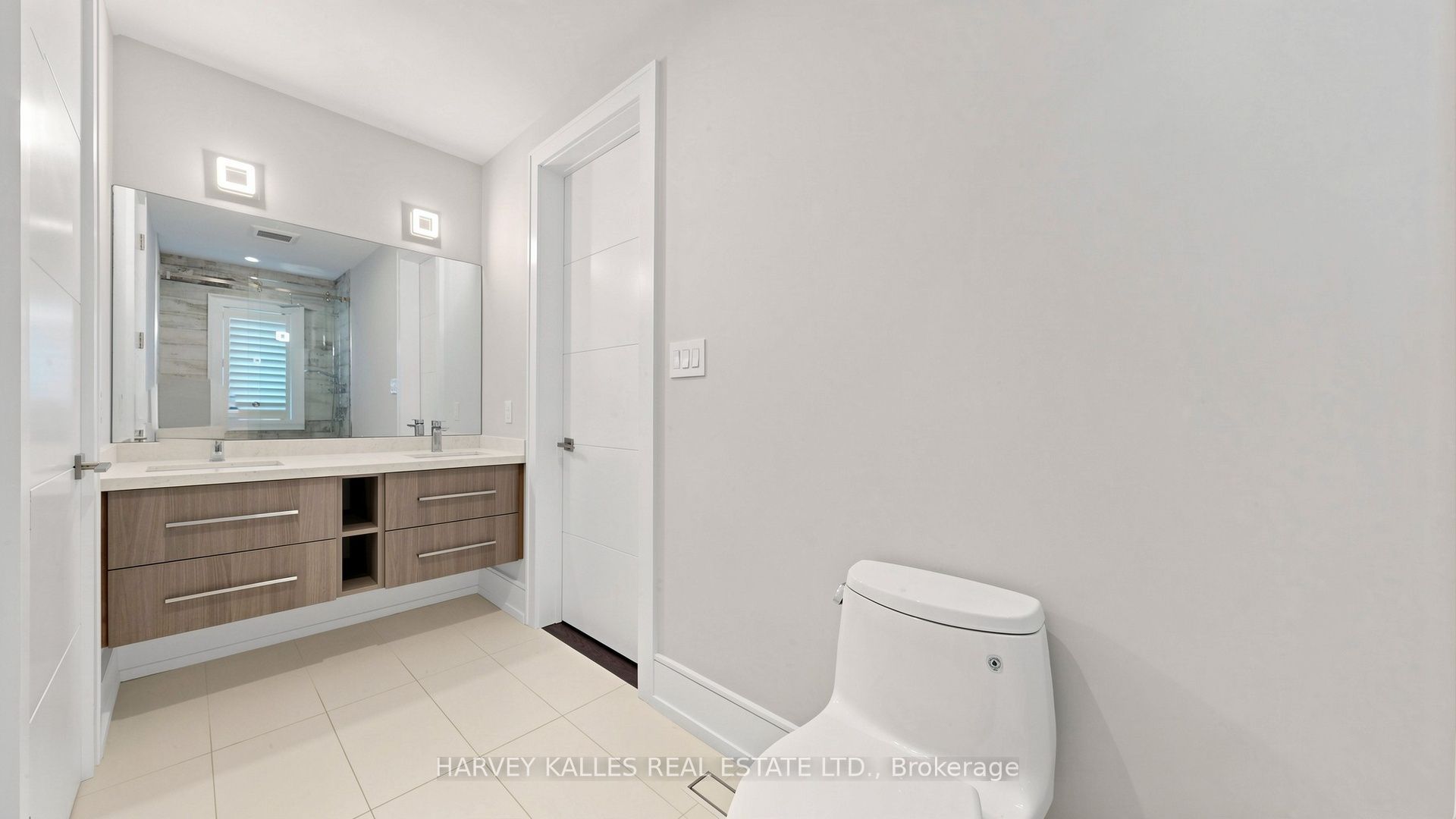 529 Pineland Avenue Property Photo 29