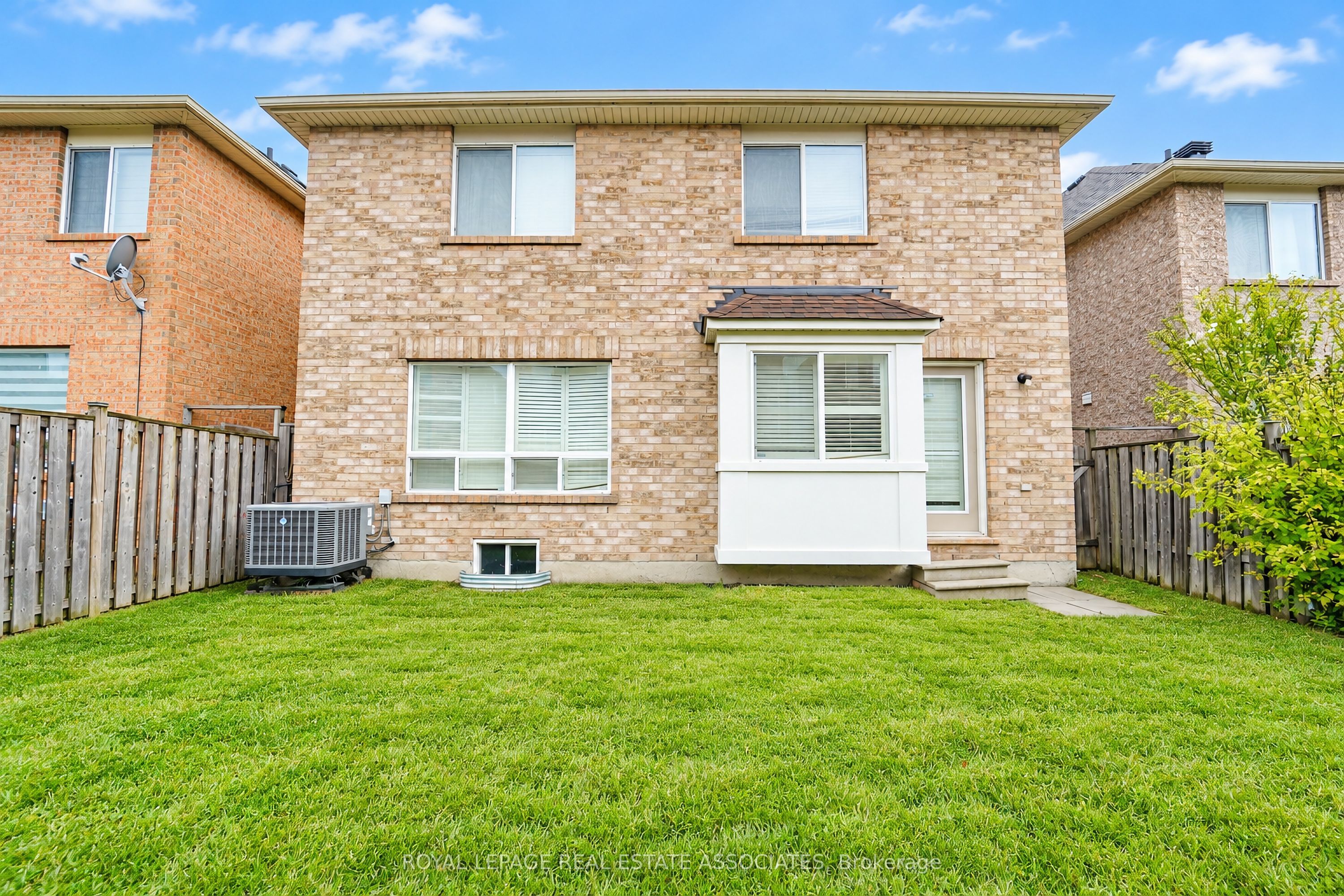 54 Horizon Street Property Photo 5
