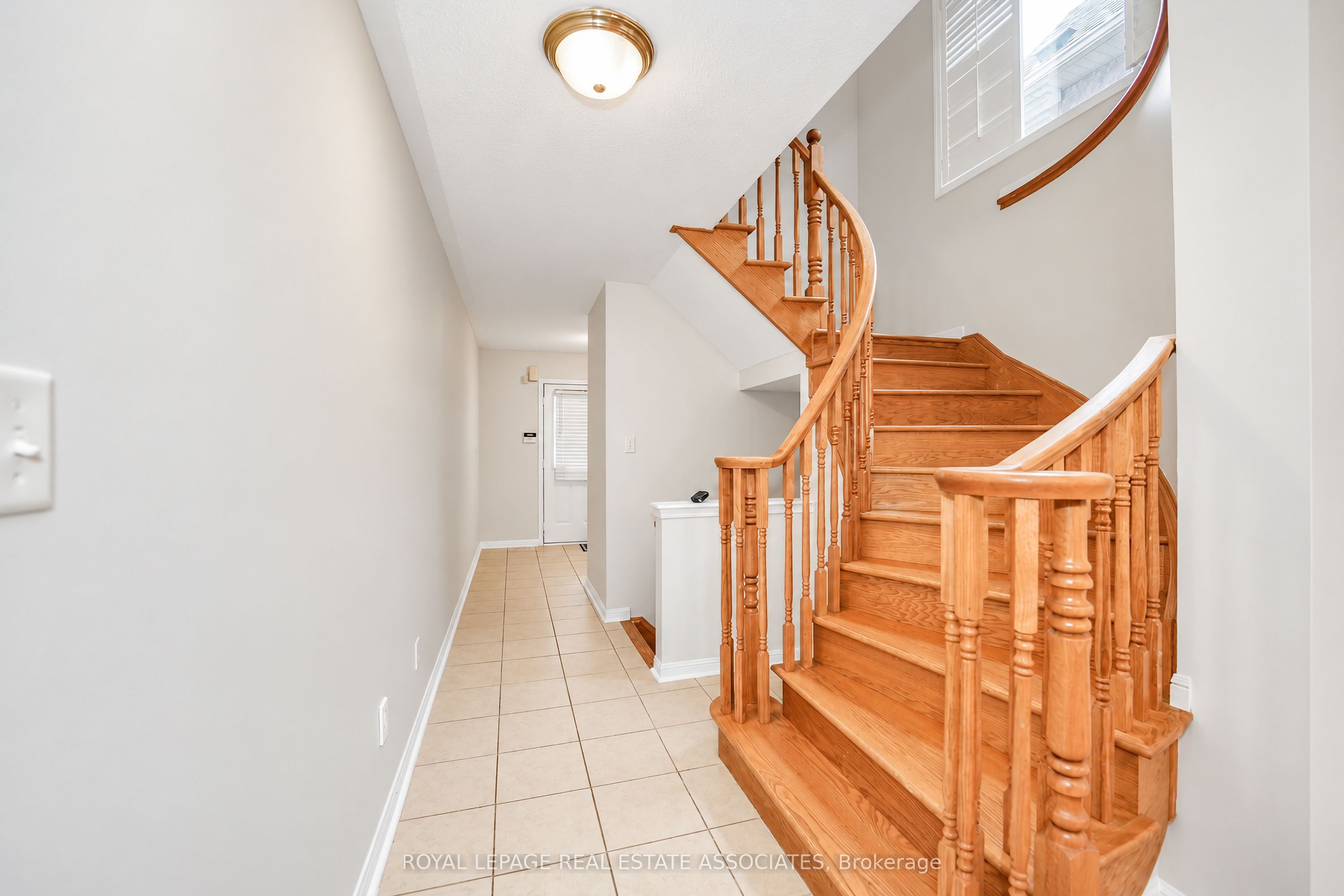 54 Horizon Street Property Photo 9
