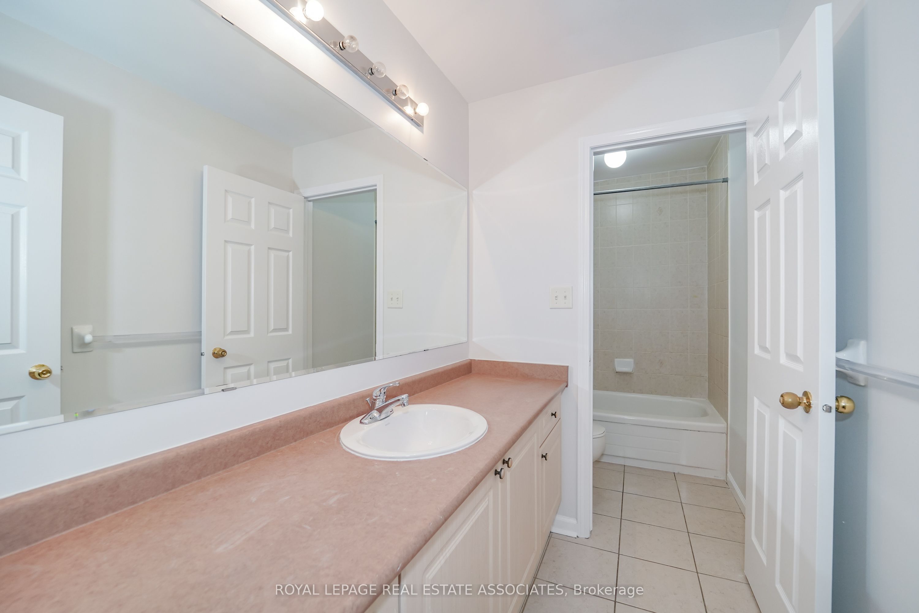 54 Horizon Street Property Photo 26