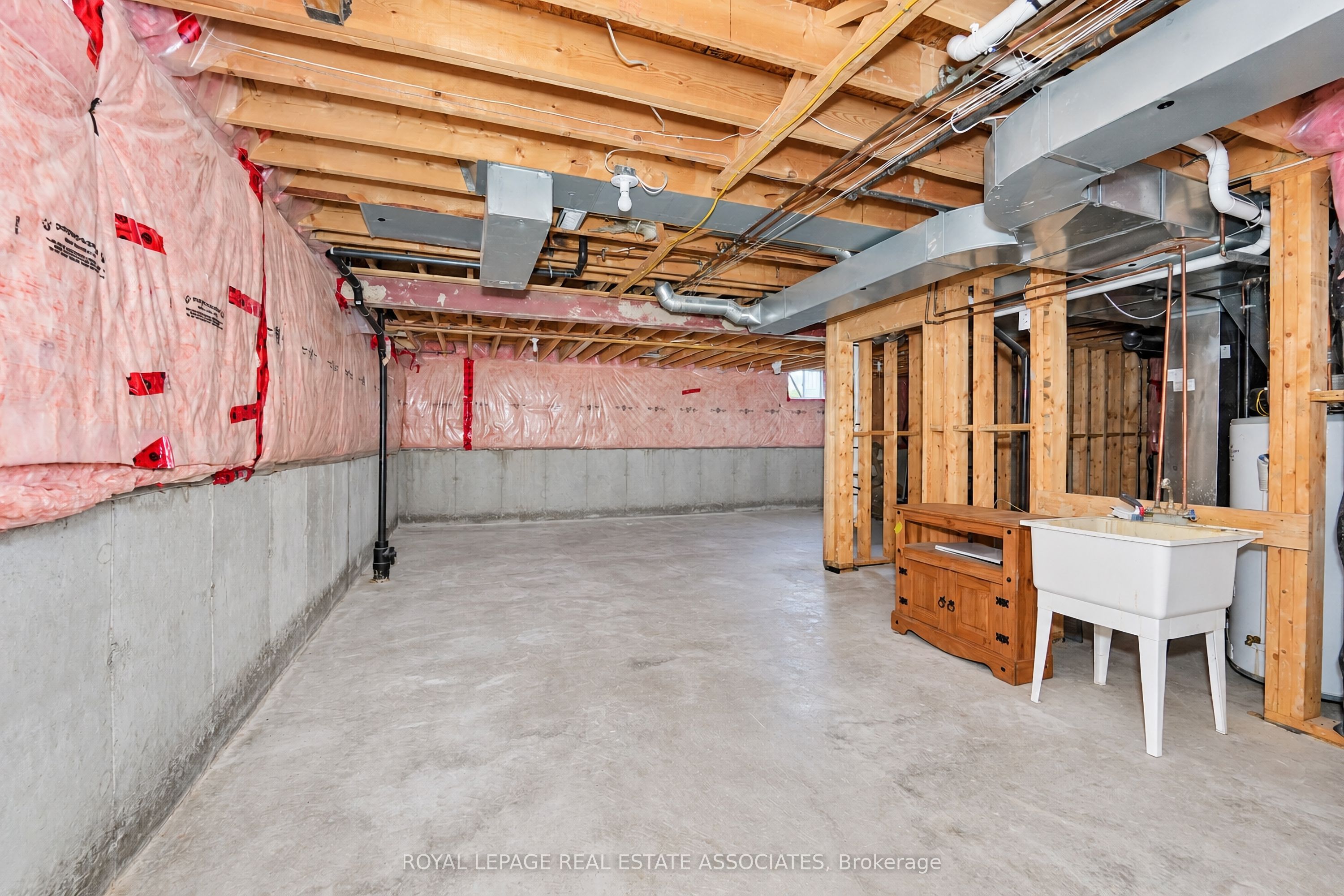 54 Horizon Street Property Photo 42
