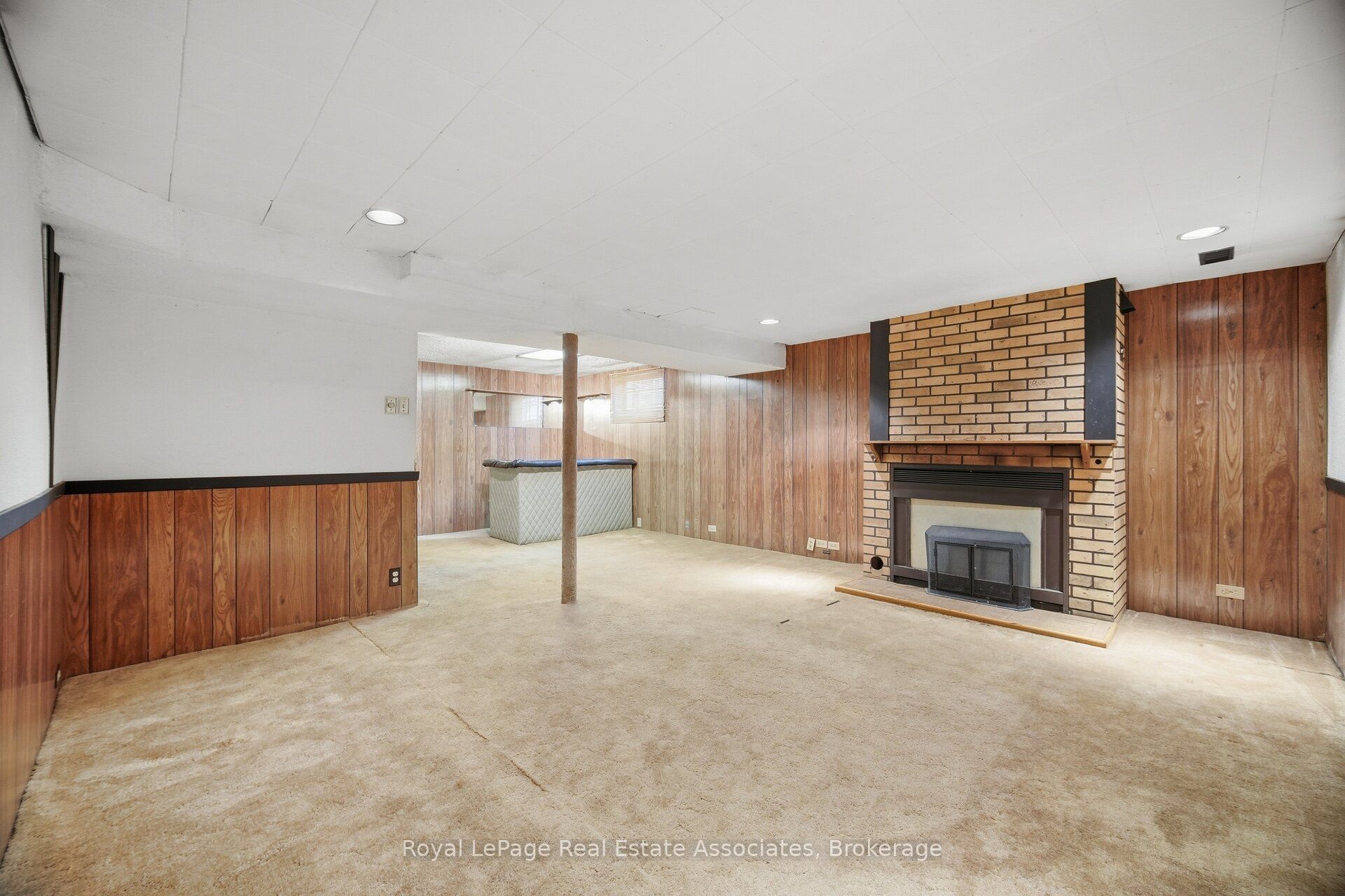 68 Allenby Avenue Property Photo 38