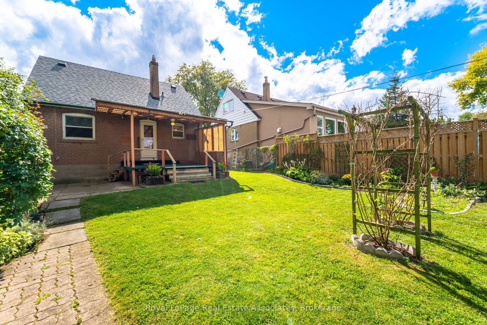68 Allenby Avenue Property Photo 48