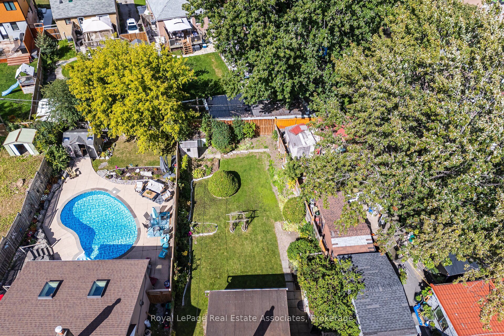 68 Allenby Avenue Property Photo 49