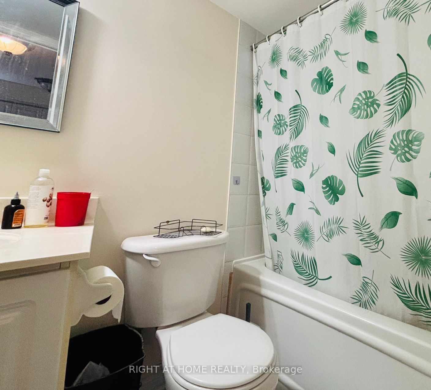 33 Elm Drive W 1301 Property Photo 13