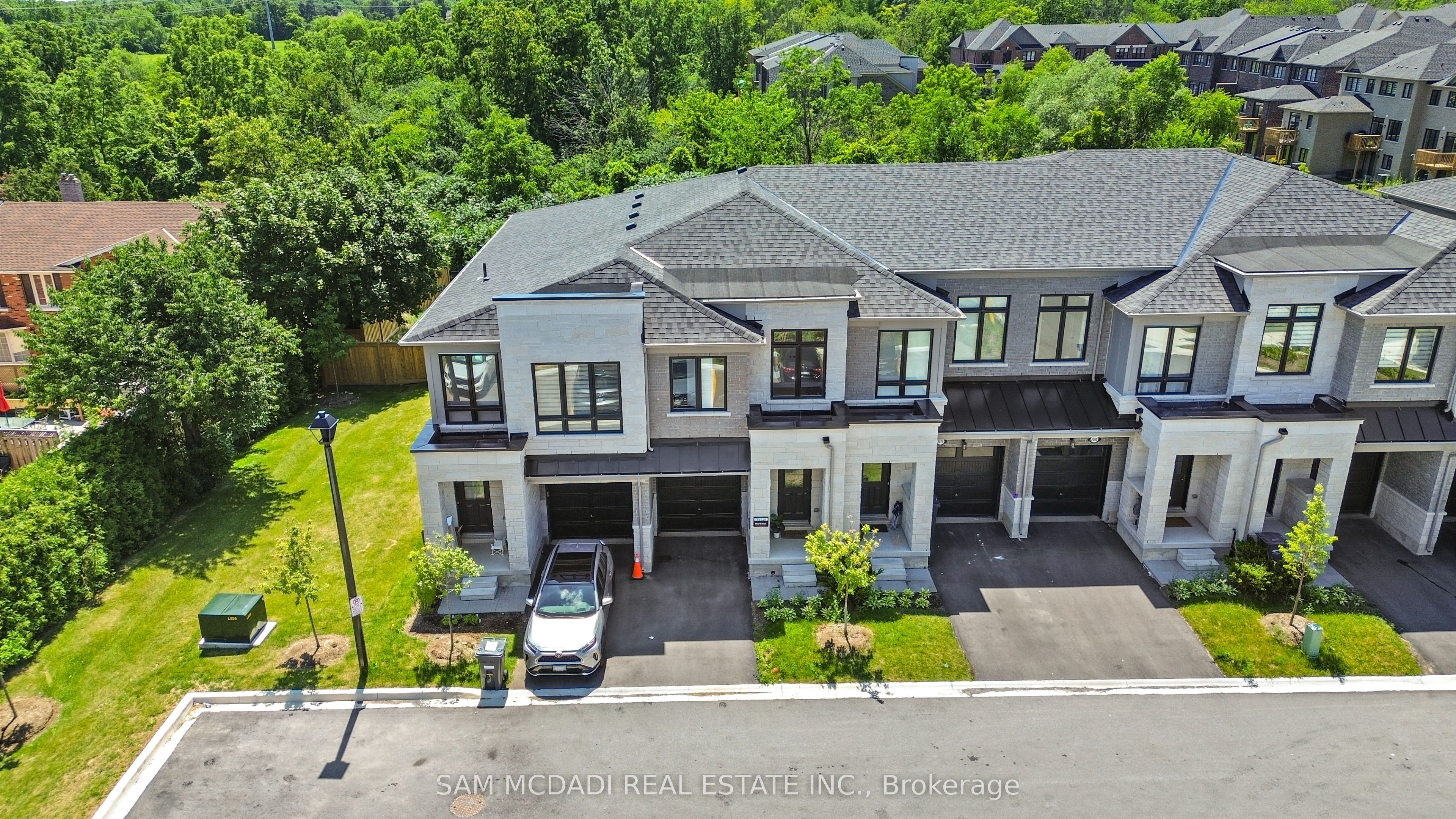 2076 Coppenwood Common Property Photo 1