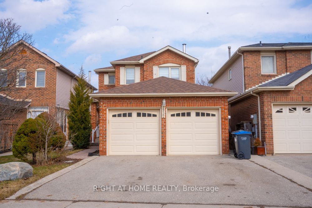 3932 Rushton Crescent Property Photo 1
