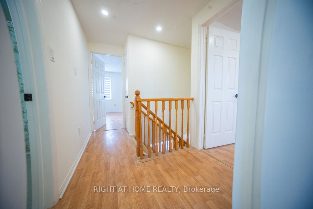 3932 Rushton Crescent Property Photo 16
