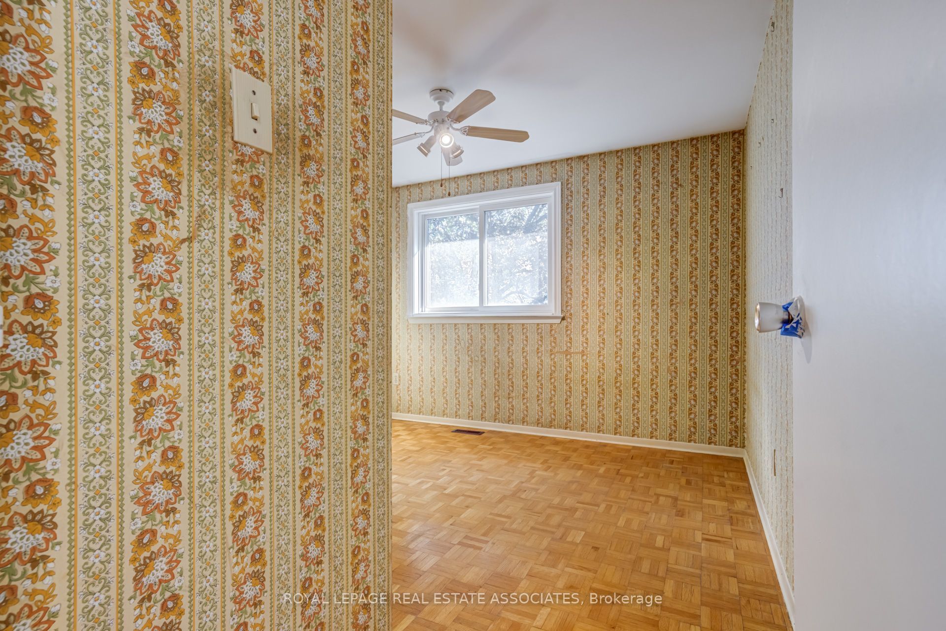 215 Mississauga Valley Boulevard Property Photo 22